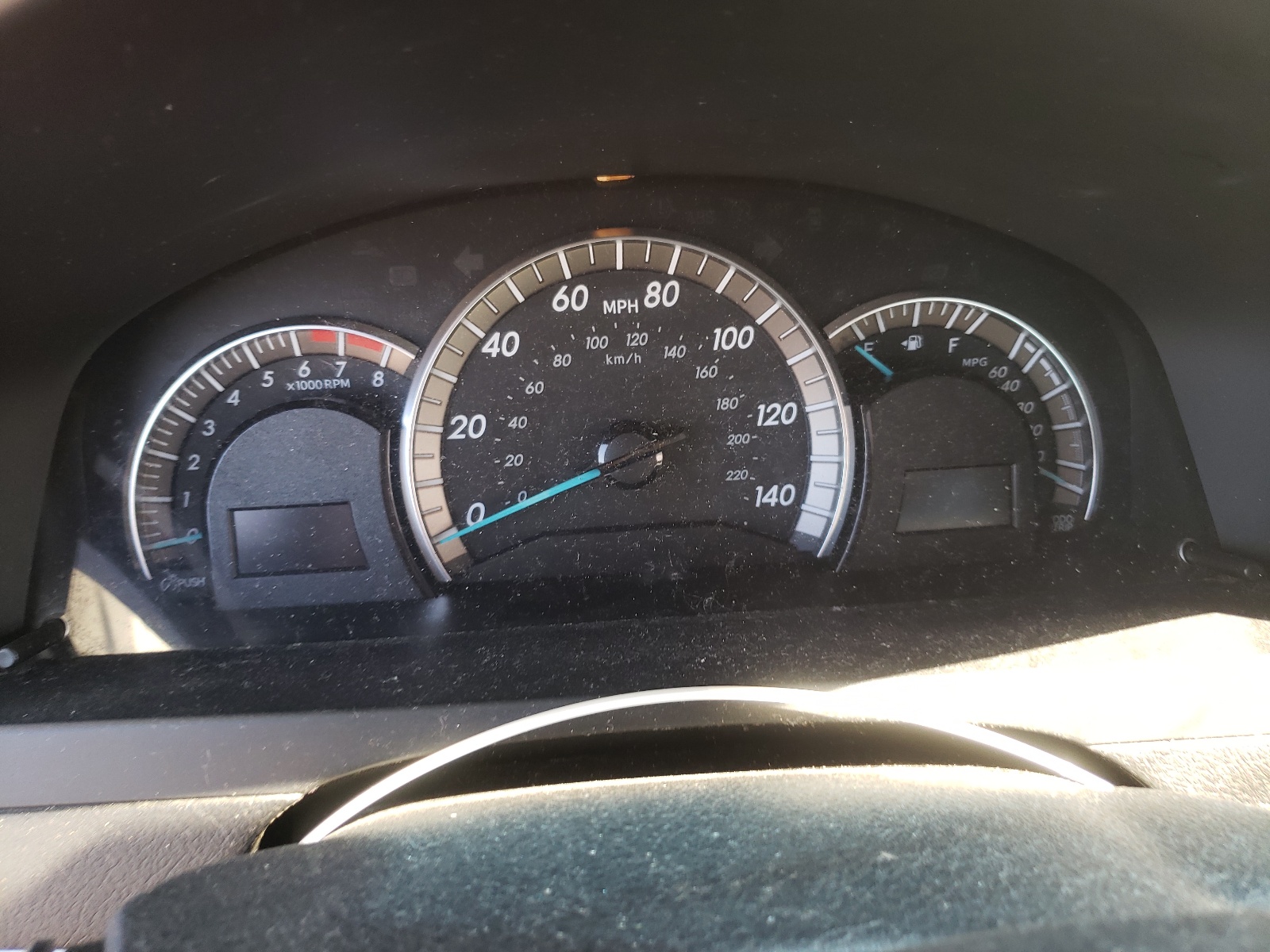 Foto 8 de la subasta – 2012 TOYOTA CAMRY BASE con VIN 4T1BF1FK7CU196422