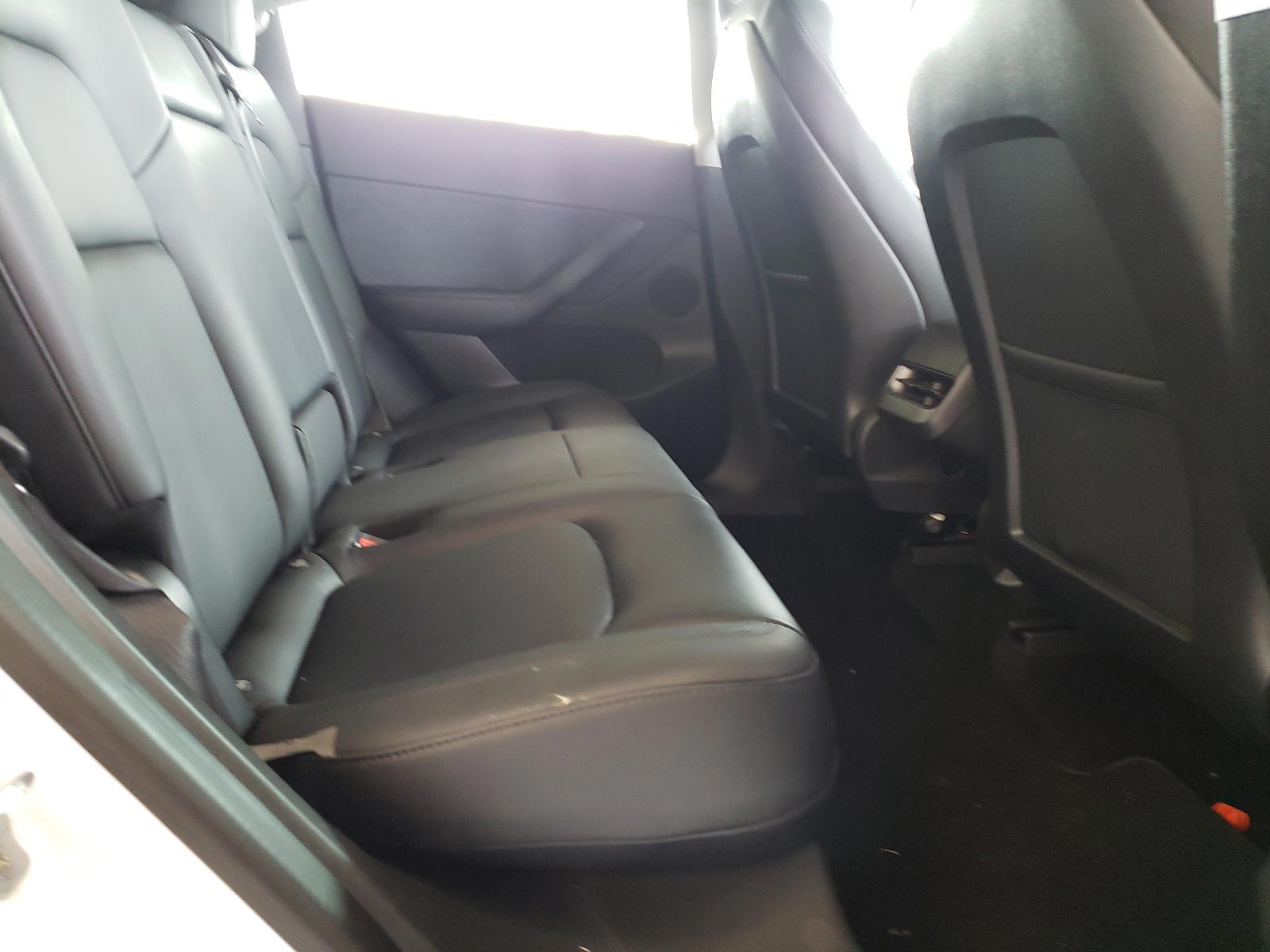 Photo 6 from auction – 2021 TESLA MODEL Y with VIN 5YJYGDED8MF103711