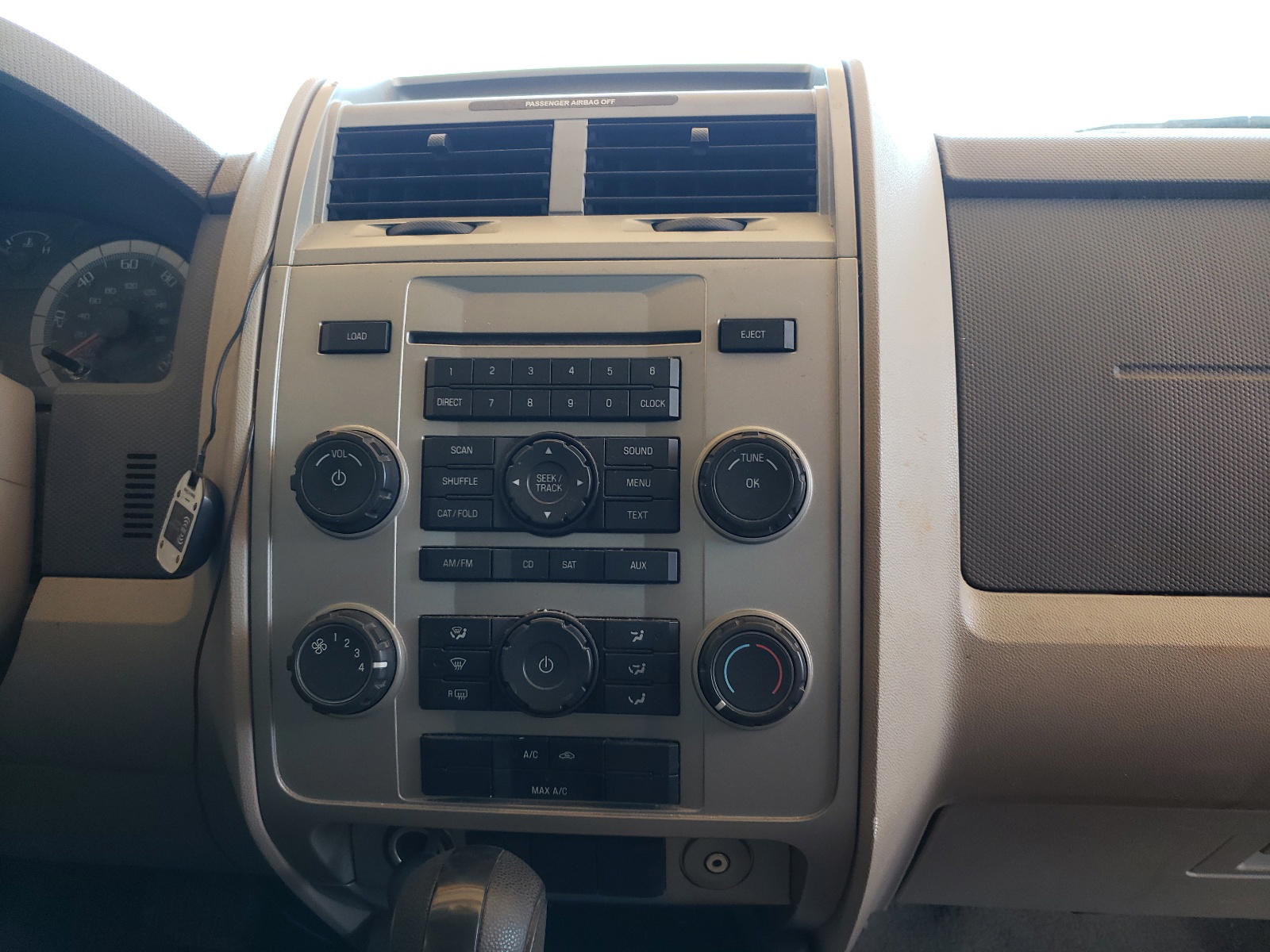 Photo 9 from auction – 2008 FORD ESCAPE XLT with VIN 1FMCU03128KA08702