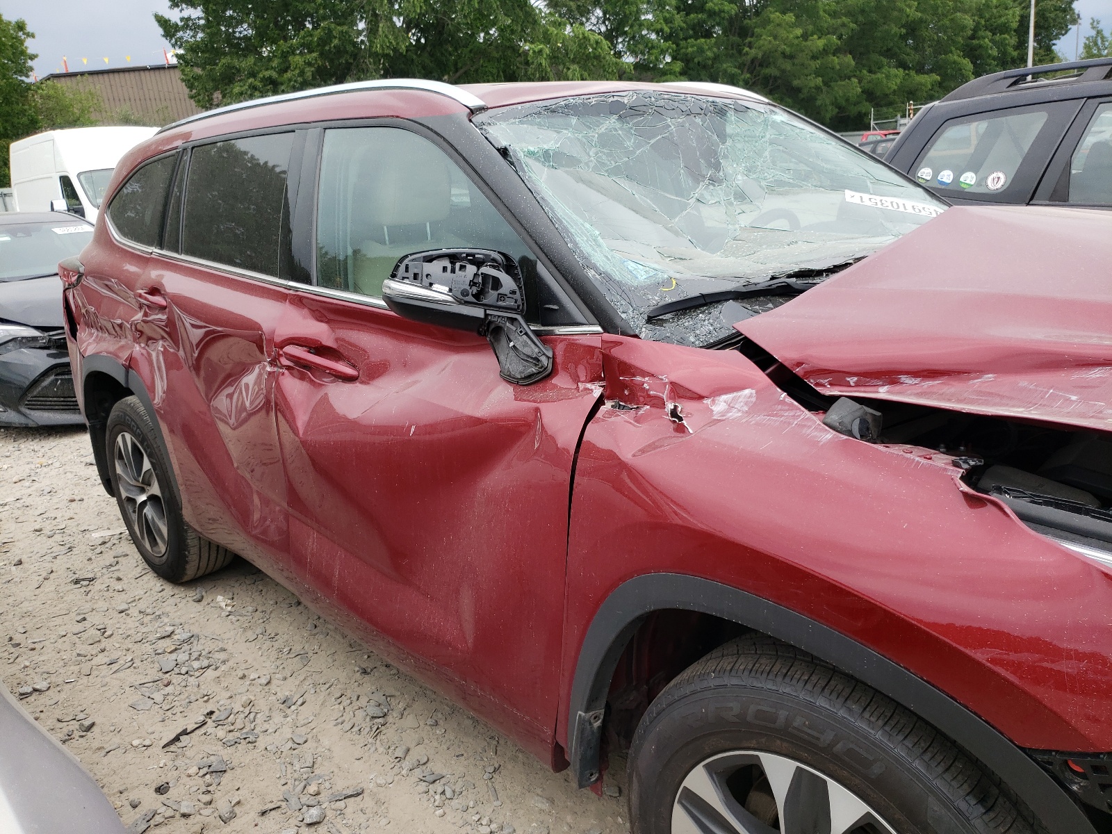 Photo 9 from auction – 2020 TOYOTA HIGHLANDER with VIN 5TDGZRBH4LS008454