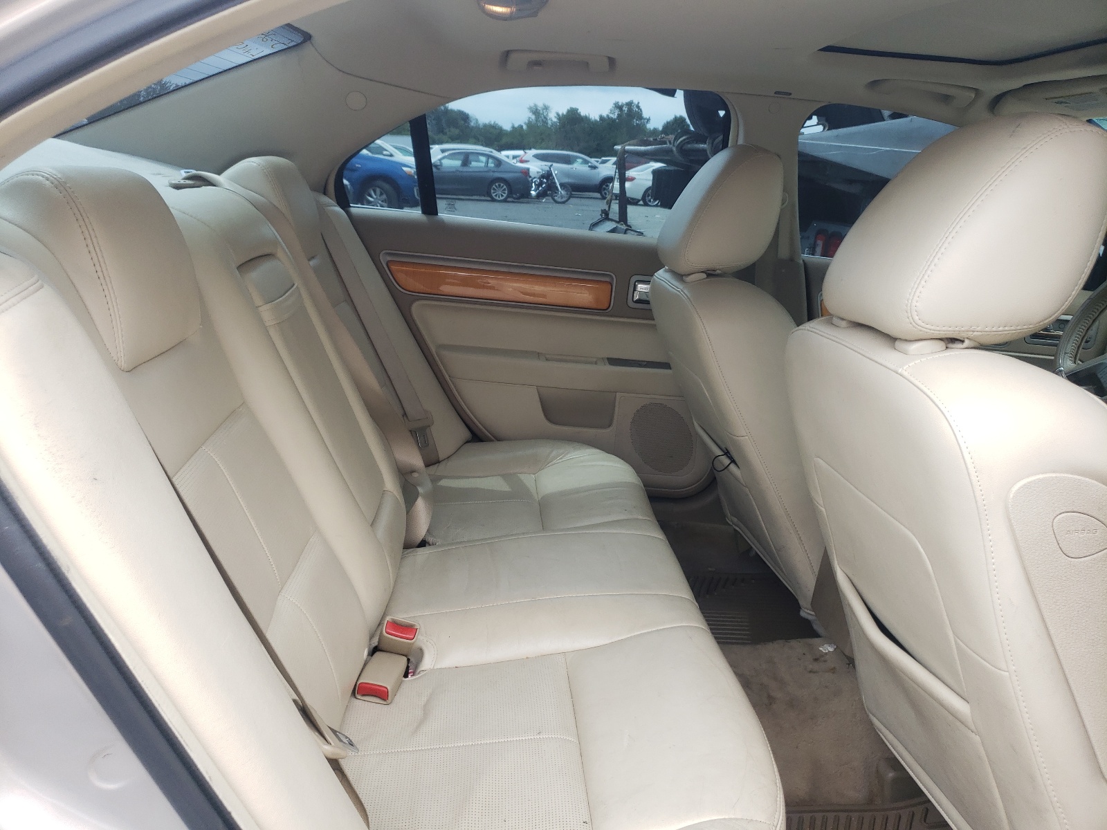 Photo 6 from auction – 2009 LINCOLN MKZ with VIN 3LNHM28T89R616832