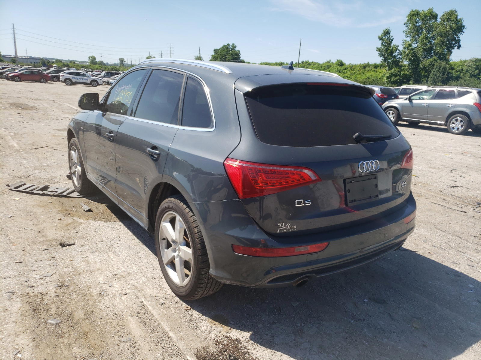 Photo 3 from auction – 2011 AUDI Q5 PREMIUM with VIN WA1DKAFP7BA041402
