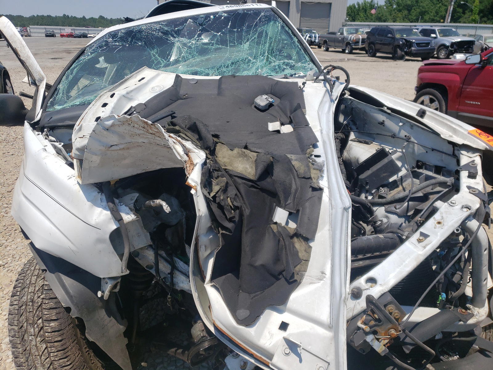 Photo 7 from auction – 2002 CHEVROLET TRAILBLAZE with VIN 1GNDT13S822296007