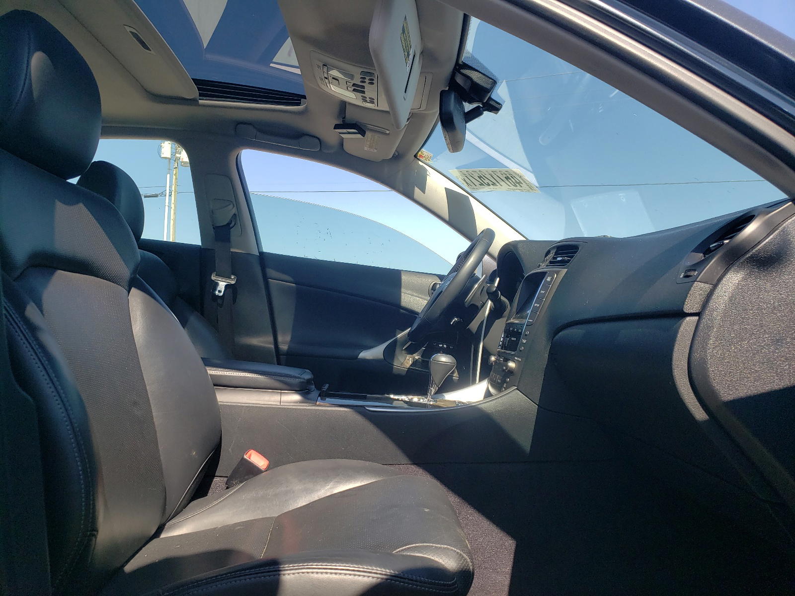 Photo 5 from auction – 2010 LEXUS IS 250 with VIN JTHCF5C20A5042628
