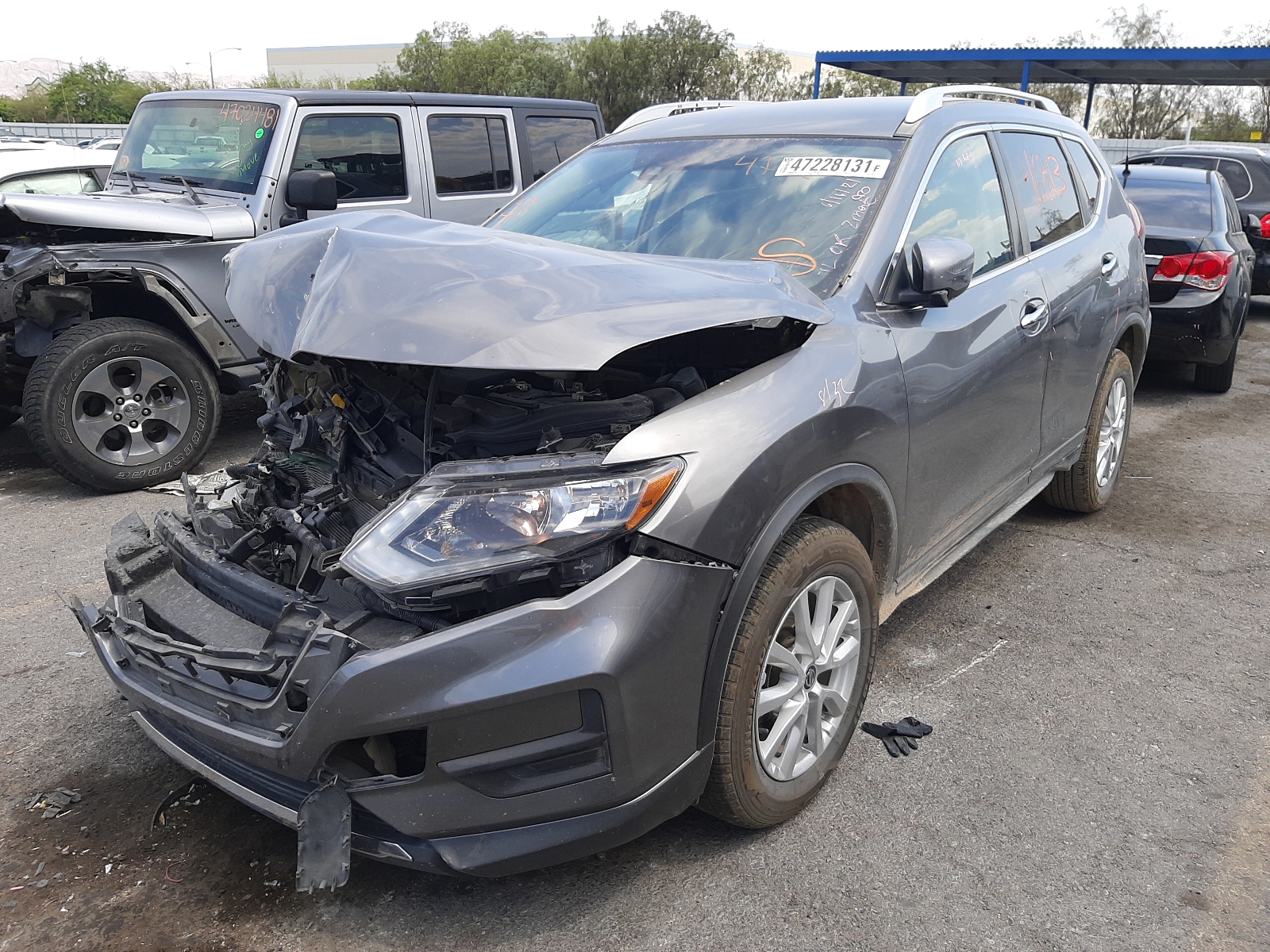 Photo 2 from auction – 2020 NISSAN ROGUE S with VIN KNMAT2MV7LP500472