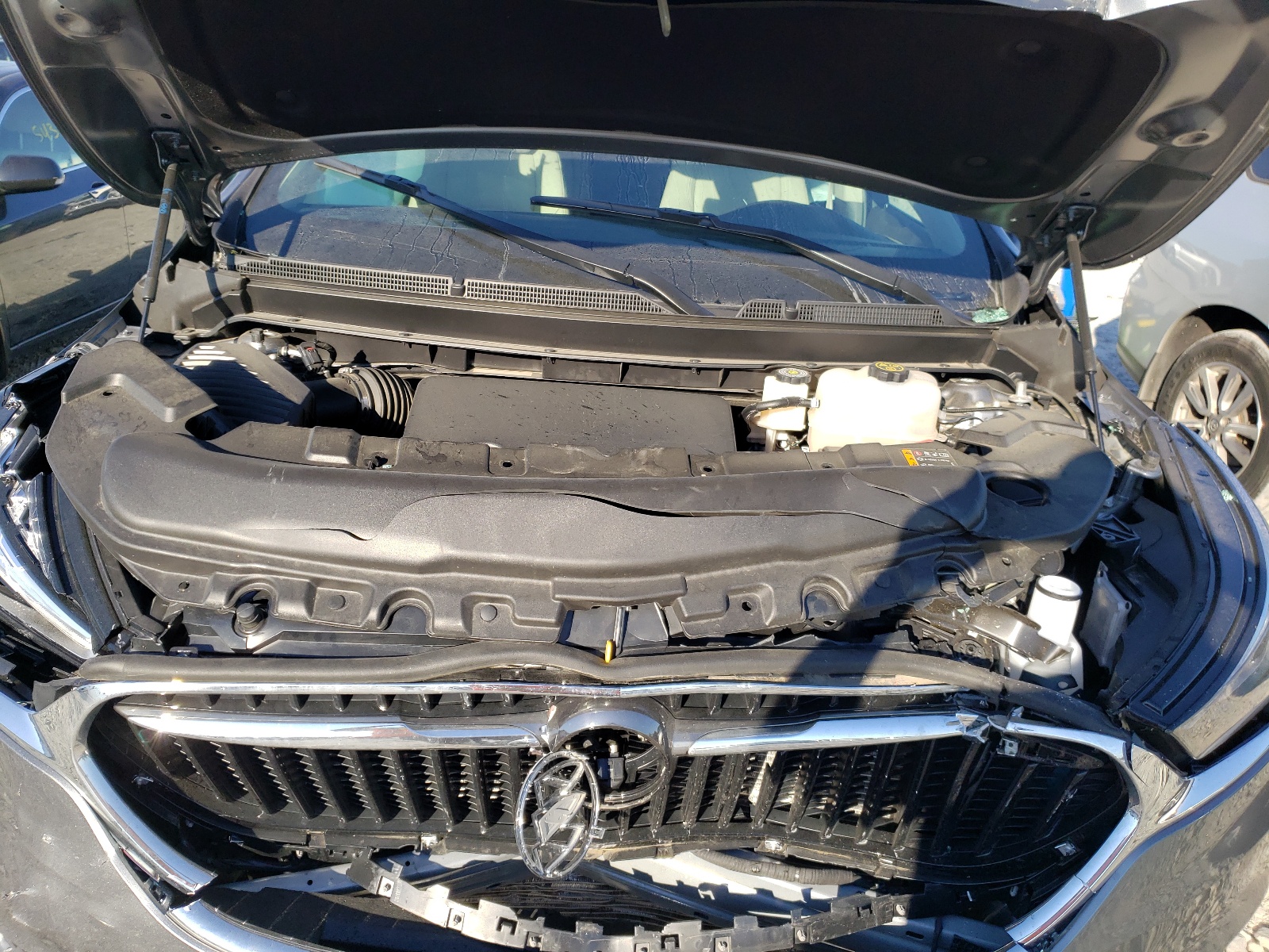 Photo 7 from auction – 2020 BUICK ENCLAVE ES with VIN 5GAERBKW5LJ297971