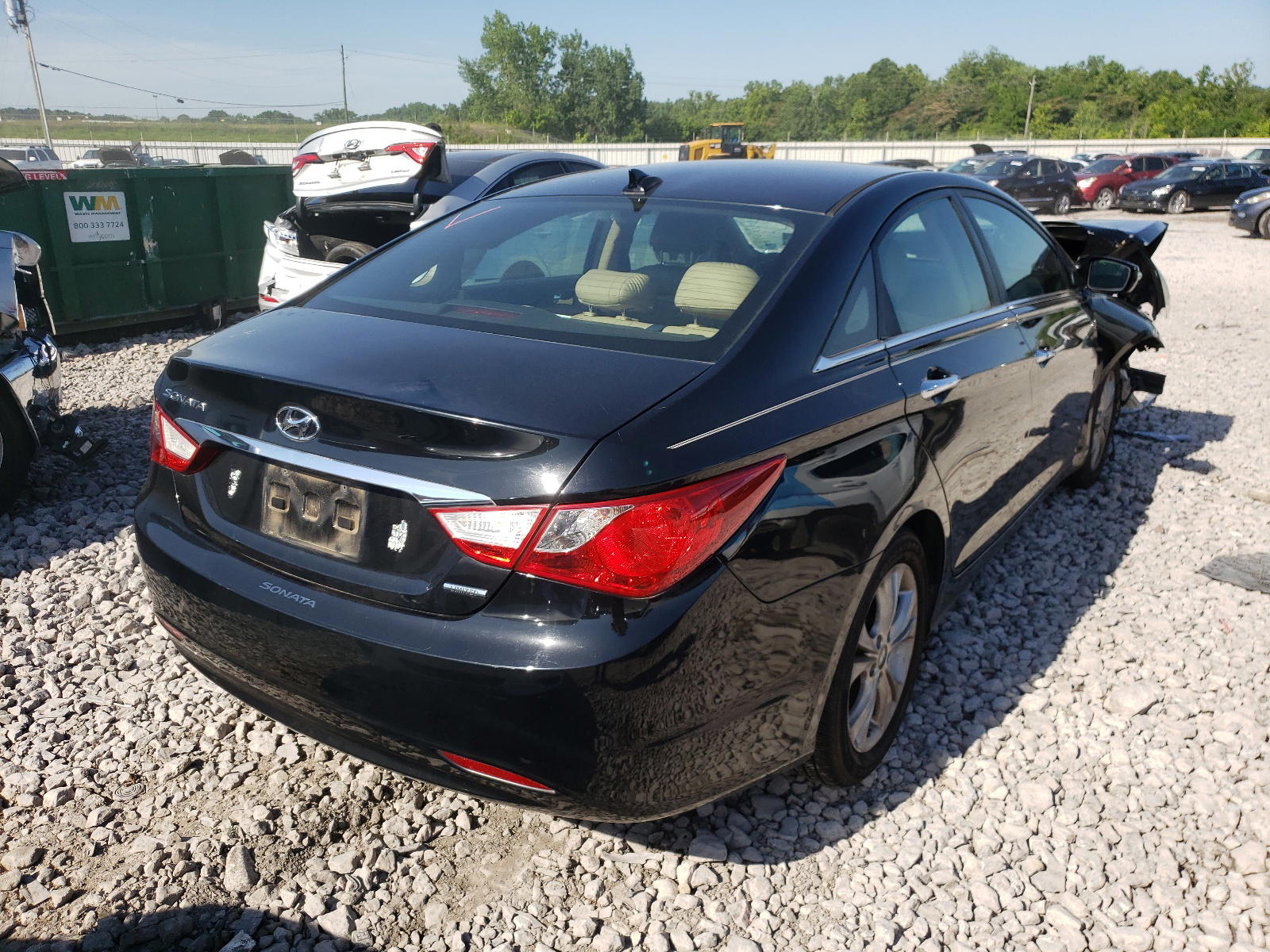 Photo 4 from auction – 2013 HYUNDAI SONATA SE with VIN 5NPEC4AC4DH680345