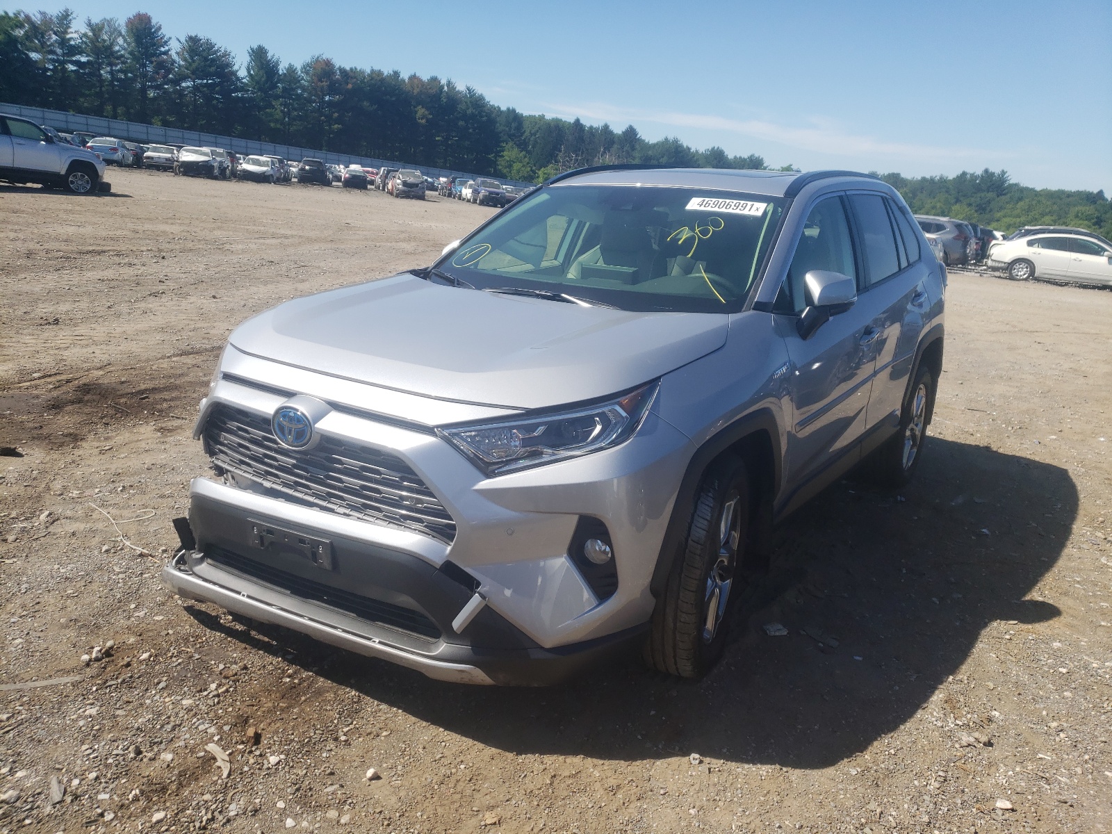 Photo 2 from auction – 2019 TOYOTA RAV4 LIMIT with VIN JTMDWRFV0KD006447