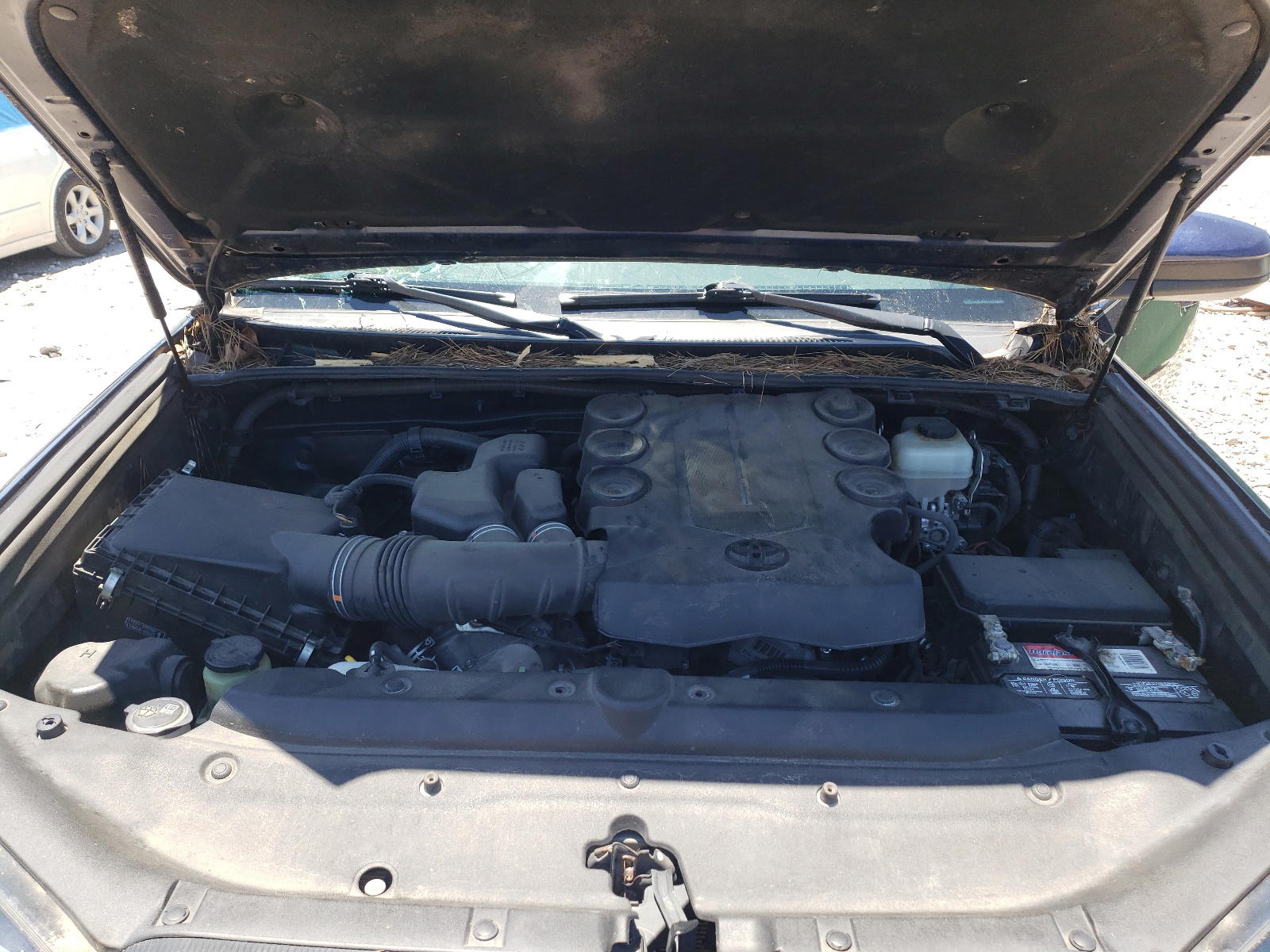 Photo 7 from auction – 2015 TOYOTA 4RUNNER SR with VIN JTEBU5JR1F5213473