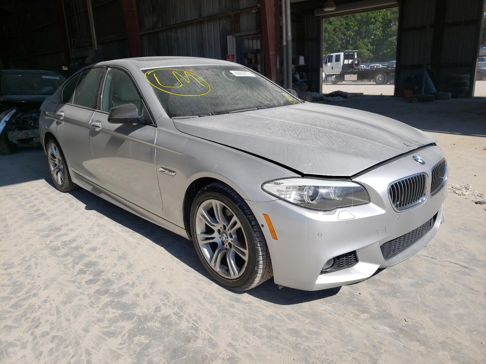 BMW 528 I 2011 with VIN WBAFR1C58BC743355 - Photo from auction