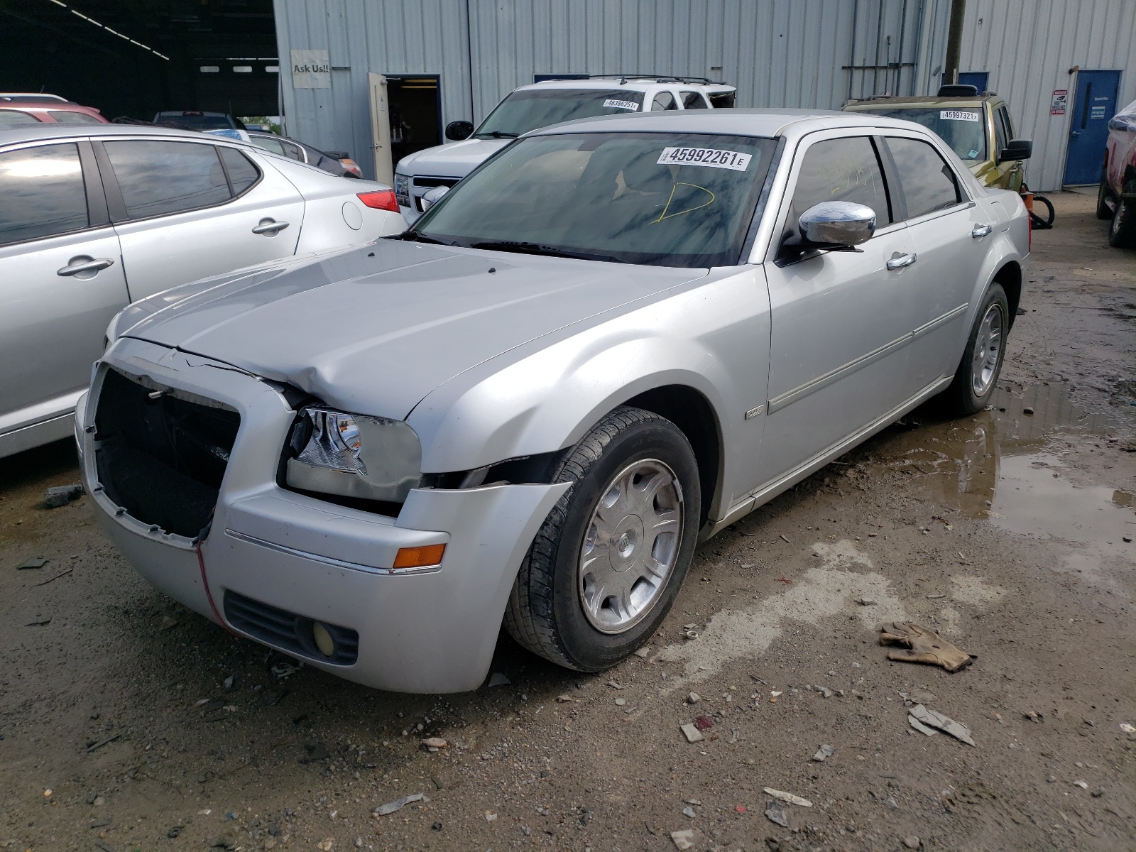 Photo 2 from auction – 2007 CHRYSLER 300 TOURIN with VIN 2C3KA53G37H722200