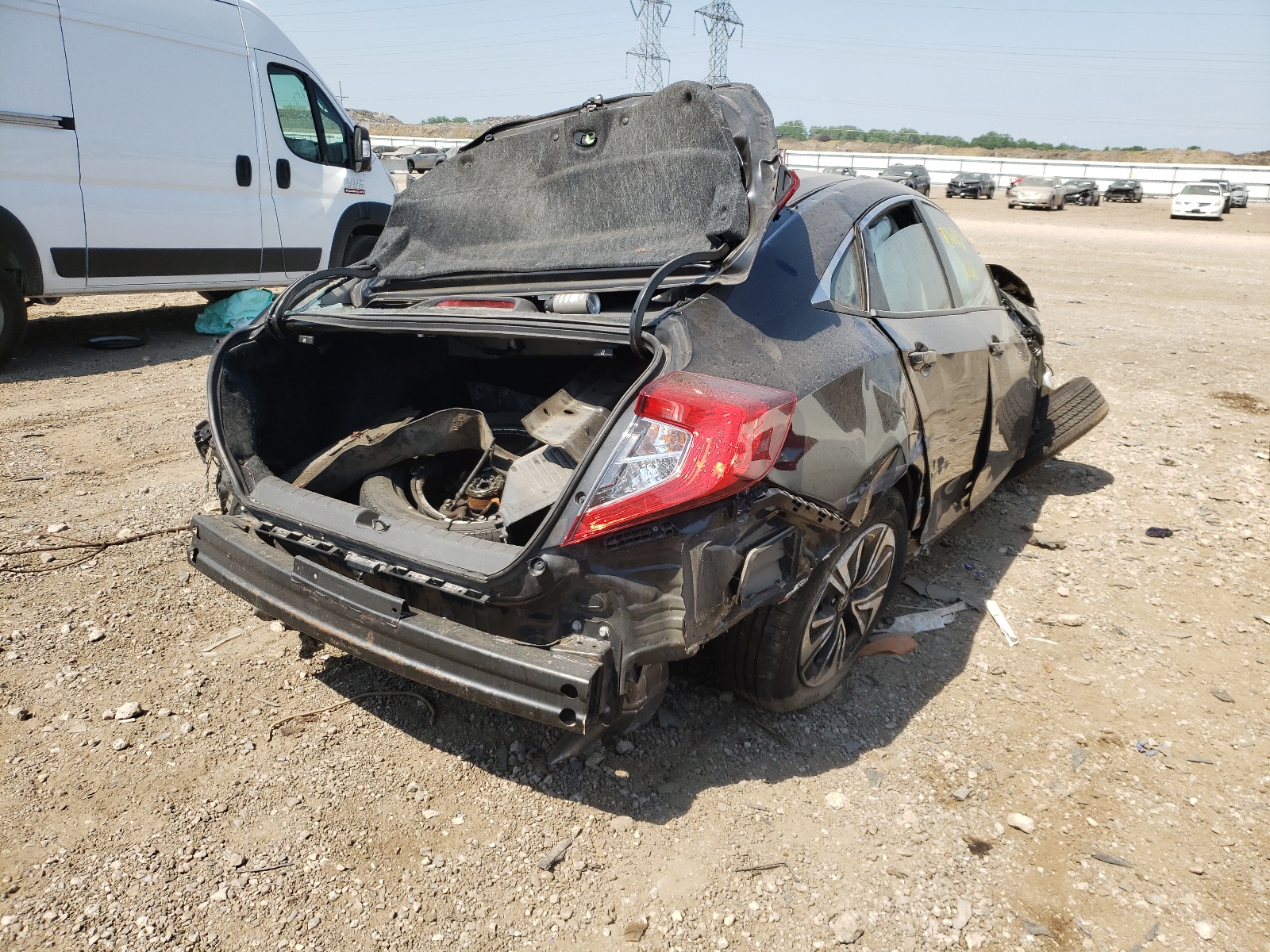 Photo 4 from auction – 2018 HONDA CIVIC EX with VIN 19XFC1E37JE003996