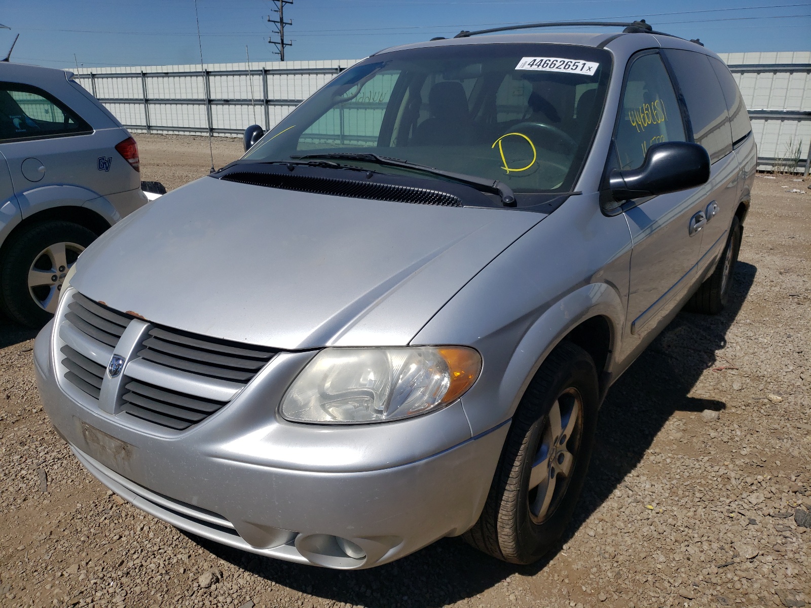 Zdjęcie 2 z aukcji – 2006 DODGE GRAND CARA z VIN 2D4GP44L96R680455
