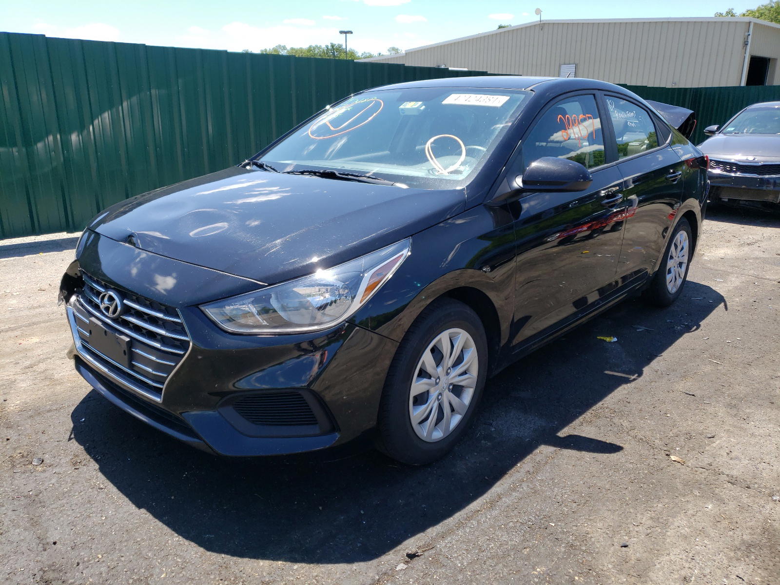 Photo 2 from auction – 2019 HYUNDAI ACCENT SE with VIN 3KPC24A36KE080969