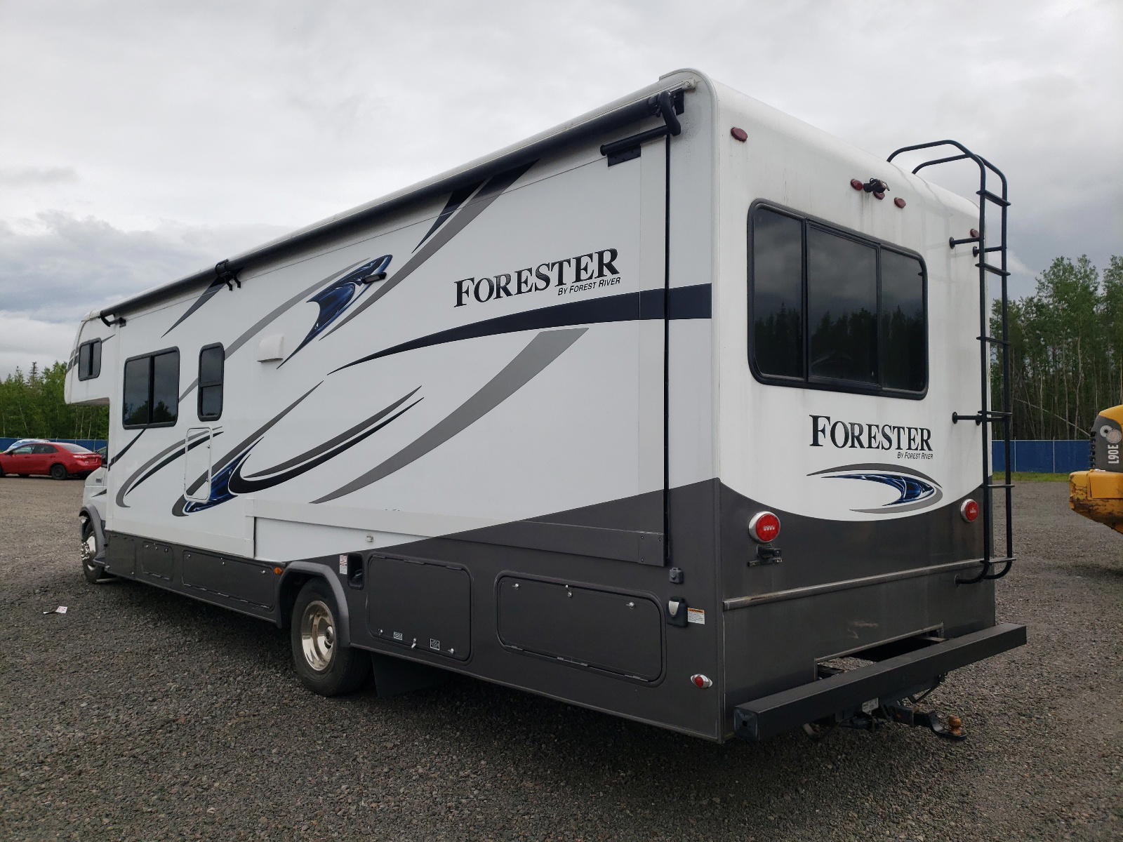 Photo 3 from auction – 2018 WILDWOOD FORESTER with VIN 1FDXE4FSXJDC21837