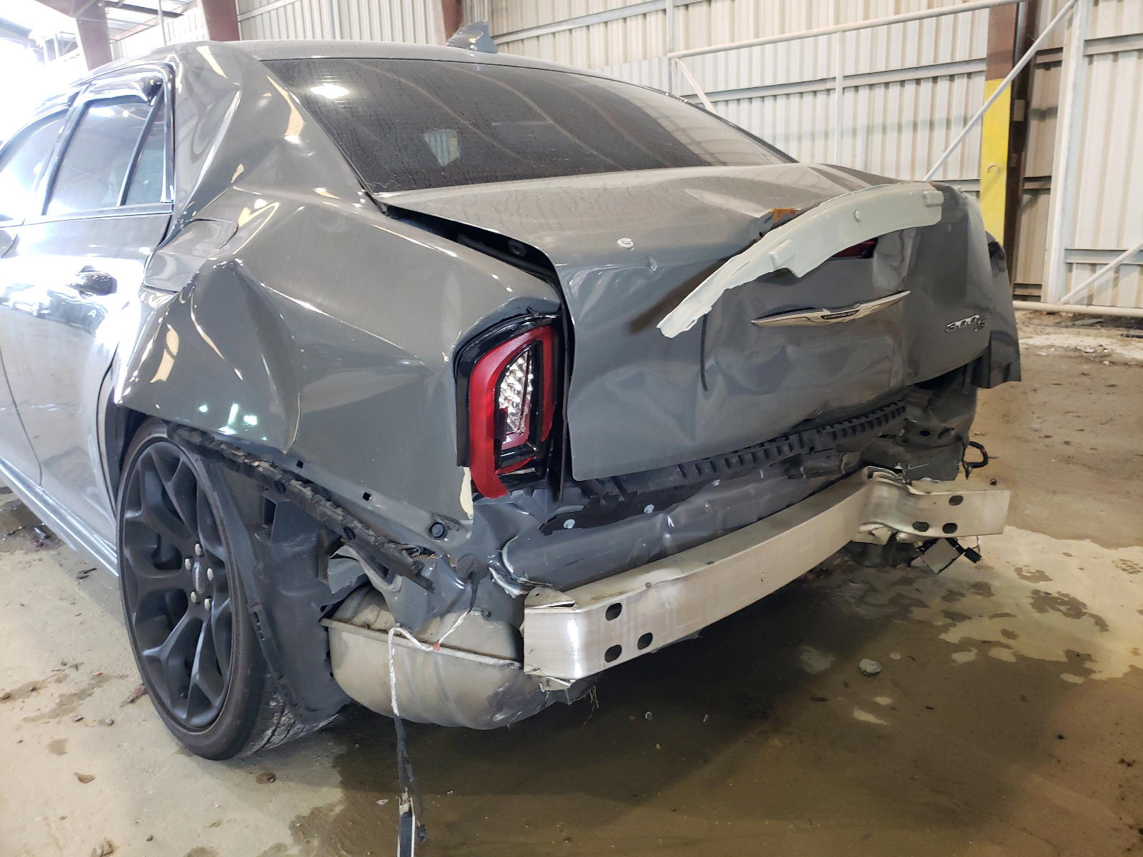 Photo 9 from auction – 2017 CHRYSLER 300 S with VIN 2C3CCABG6HH512278