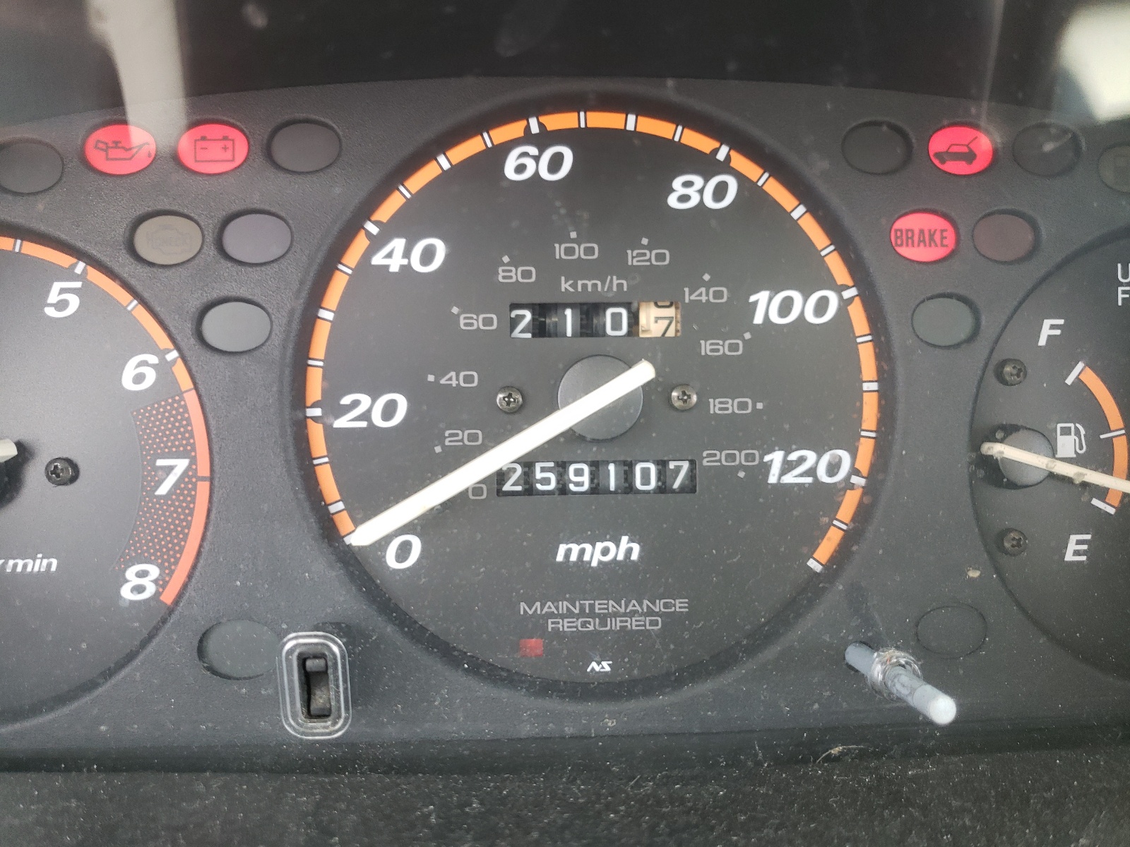 Photo 8 from auction – 1997 HONDA CR-V LX with VIN JHLRD1841VC052223