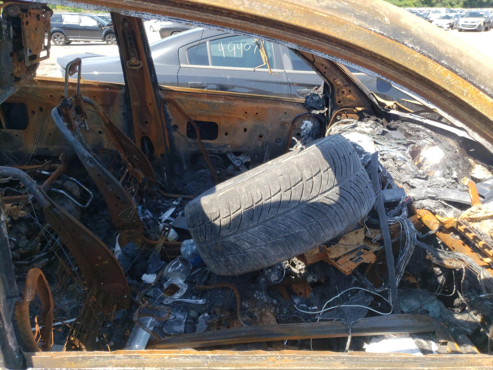 Photo 5 from auction – 2011 TOYOTA HIGHLANDER with VIN 5TDDK3EH1BS049932