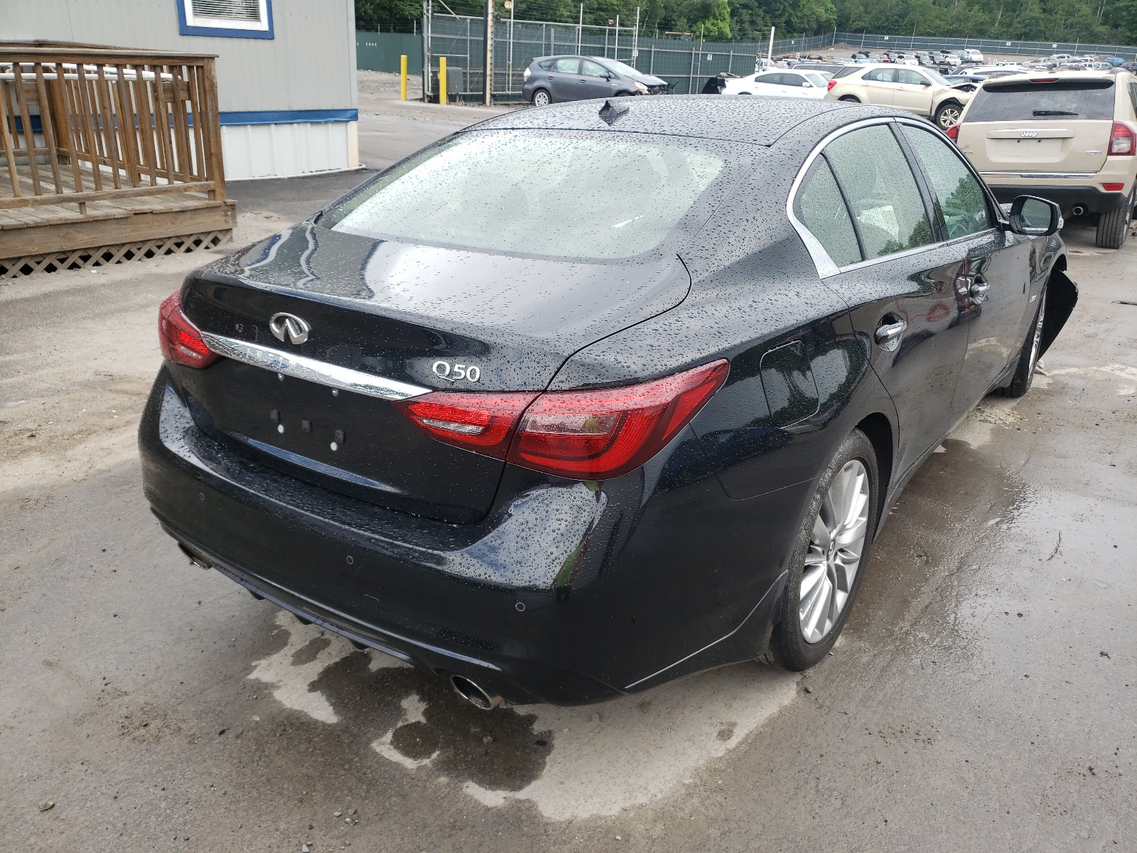 Photo 4 from auction – 2018 INFINITI Q50 LUXE with VIN JN1EV7AP1JM352027