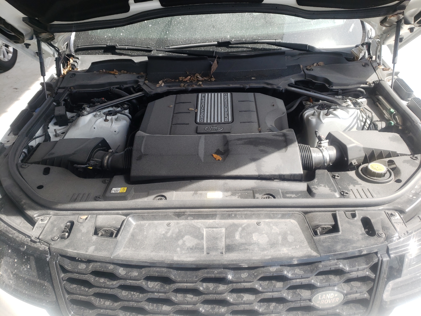 Photo 7 from auction – 2019 LAND ROVER RANGE ROVE with VIN SALWV2SV4KA421533