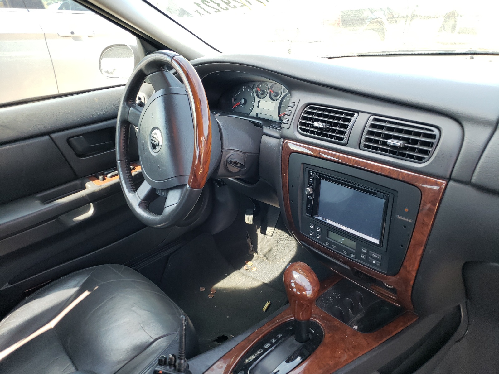 Photo 9 from auction – 2005 MERCURY SABLE LS P with VIN 1MEHM55S25A610867