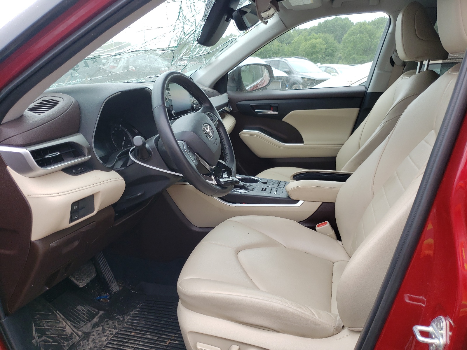 Photo 5 from auction – 2020 TOYOTA HIGHLANDER with VIN 5TDGZRBH4LS008454