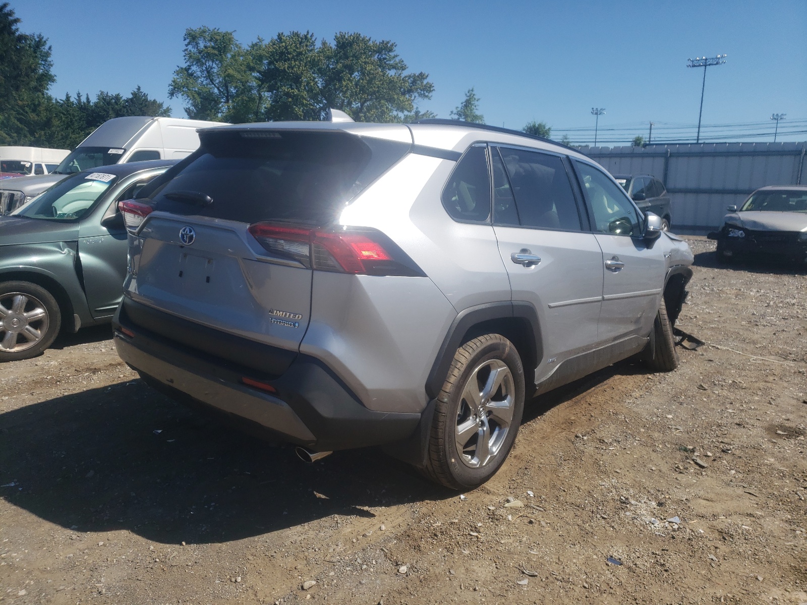 Photo 4 from auction – 2019 TOYOTA RAV4 LIMIT with VIN JTMDWRFV0KD006447