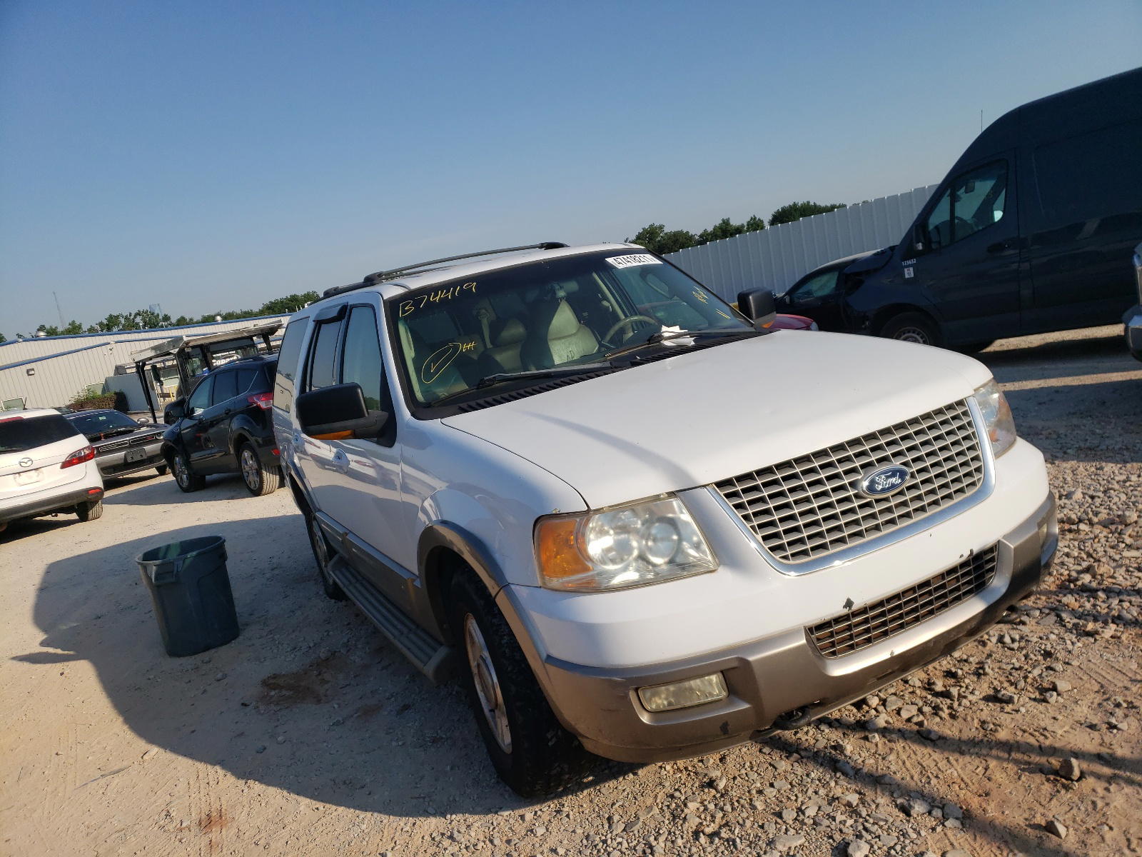 FORD EXPEDITION 2004 with VIN 1FMFU18L14LB74419 - Photo from auction