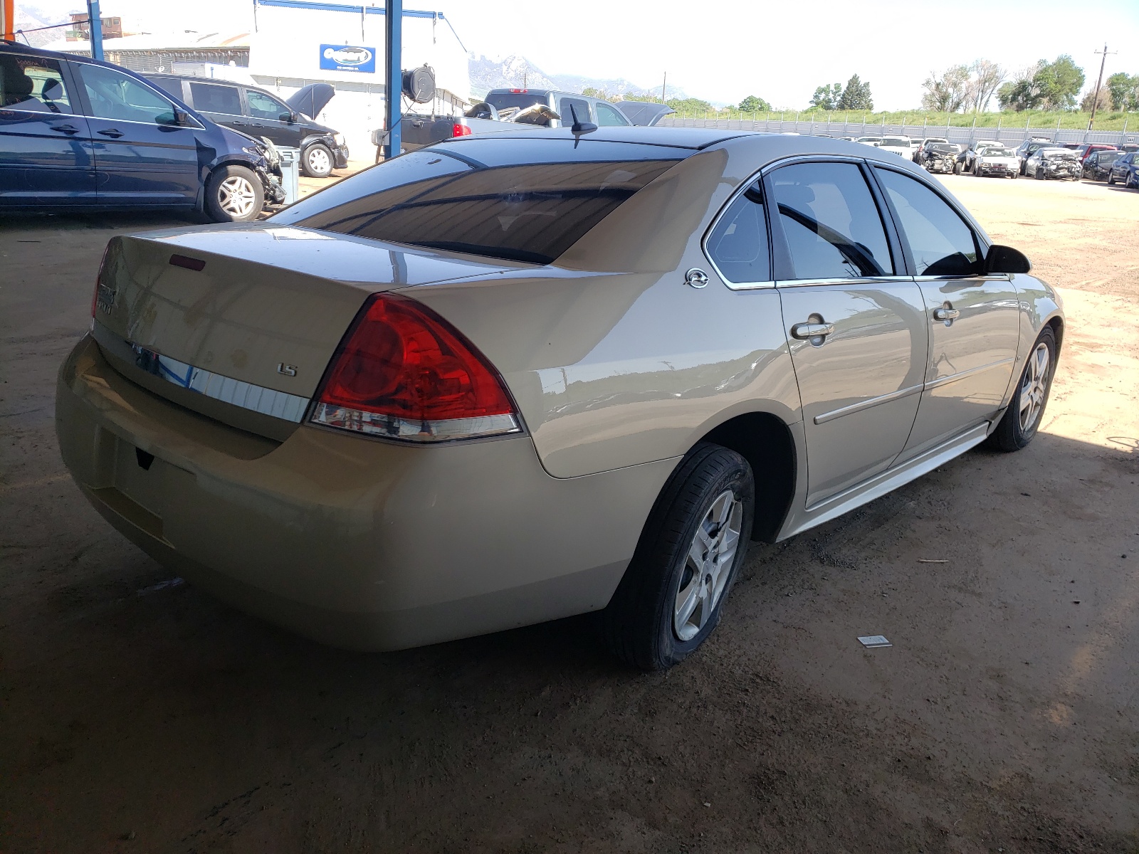 Photo 4 from auction – 2009 CHEVROLET IMPALA LS with VIN 2G1WB57K991101721