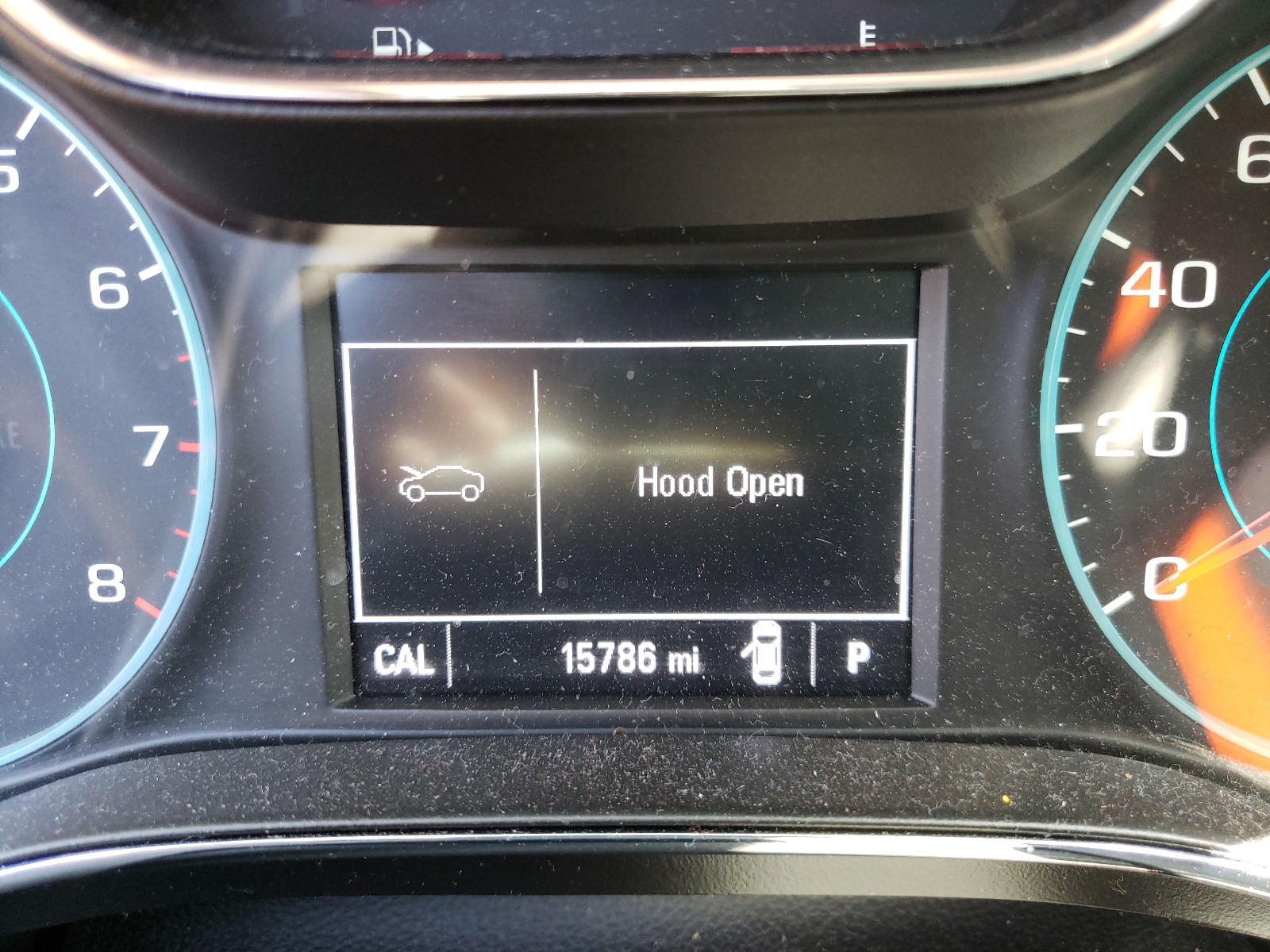 Photo 8 from auction – 2018 CHEVROLET CRUZE with VIN 1G1BE5SM9J7185870