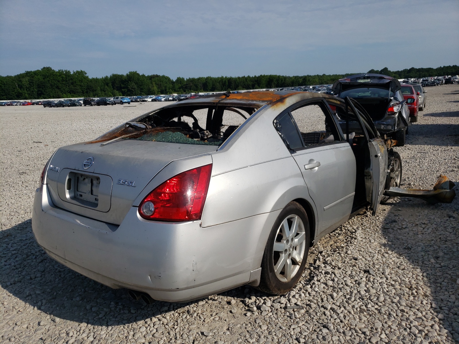 Photo 4 from auction – 2004 NISSAN MAXIMA SE with VIN 1N4BA41E14C927168