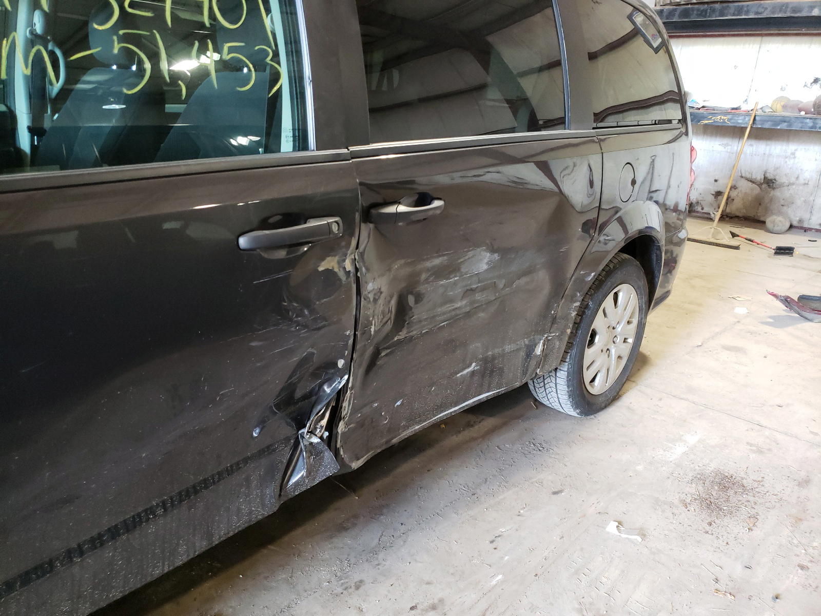 Photo 9 from auction – 2019 DODGE GRAND CARA with VIN 2C4RDGBG2KR587356