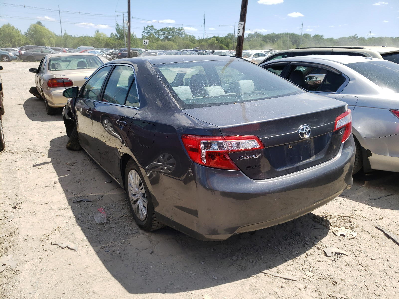 Photo 3 from auction – 2012 TOYOTA CAMRY BASE with VIN 4T1BF1FK8CU040325
