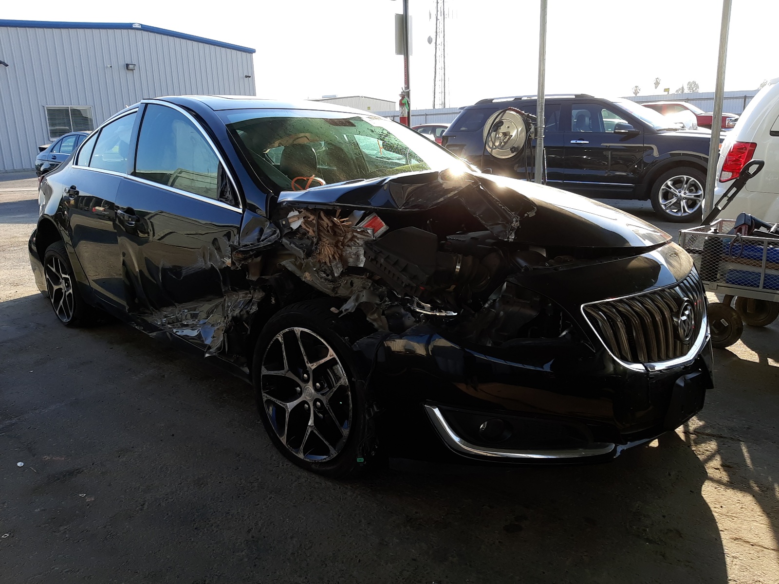 Photo 1 from auction – 2017 BUICK REGAL SPOR with VIN 2G4GL5EX2H9145479