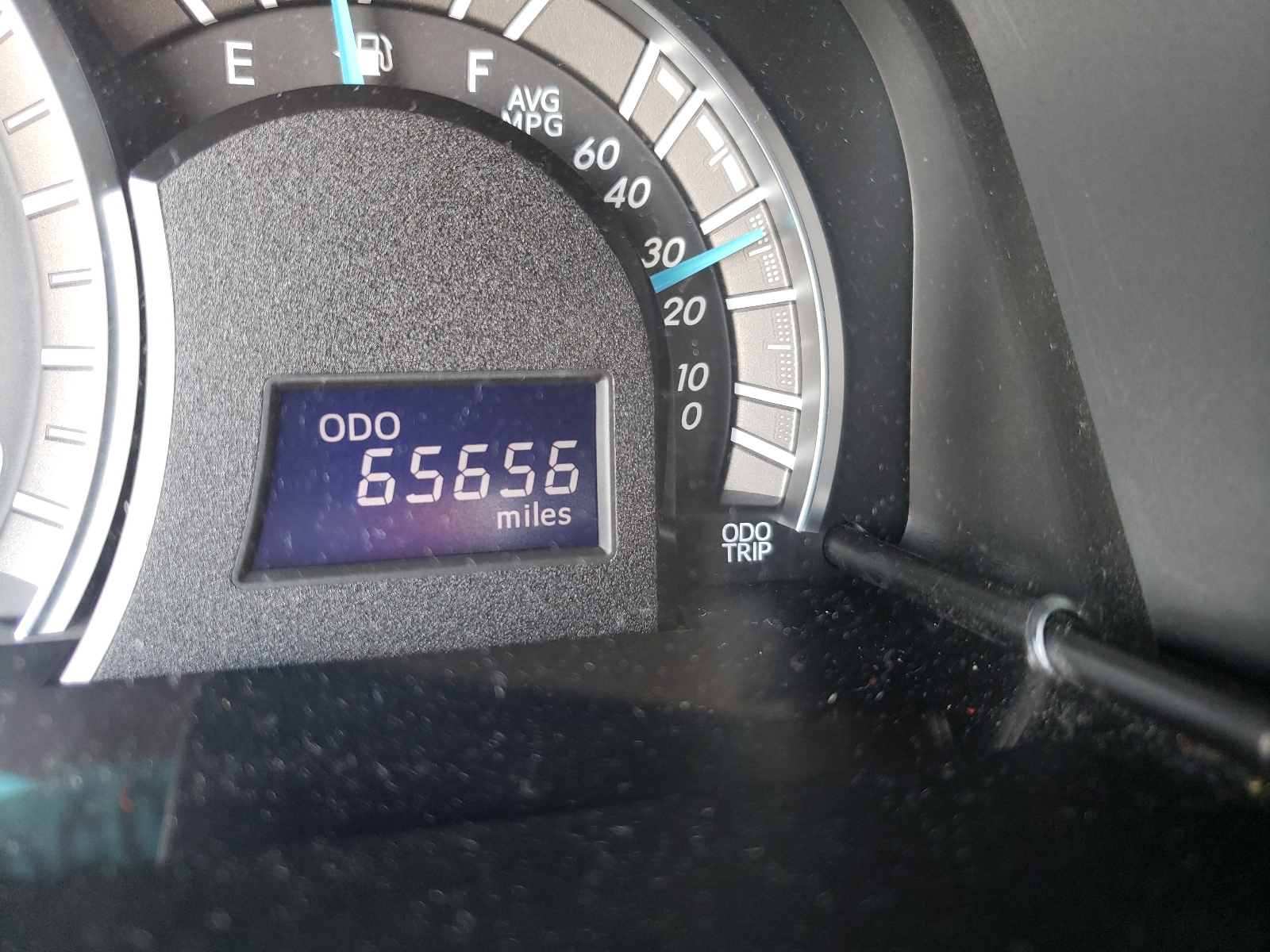 Photo 8 from auction – 2014 TOYOTA CAMRY L with VIN 4T1BF1FK6EU768762
