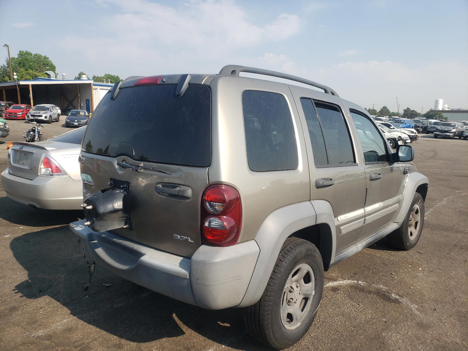 Photo 4 from auction – 2005 JEEP LIBERTY with VIN 1J4GL48K35W665136