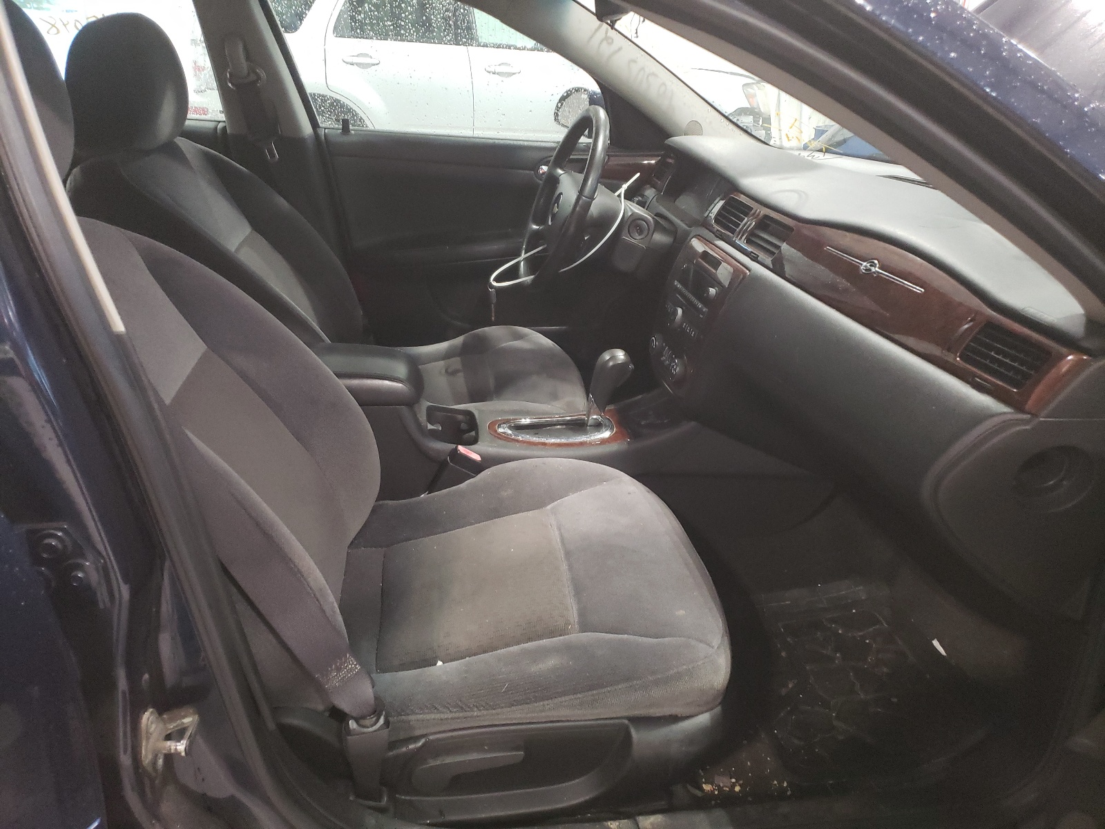 Photo 5 from auction – 2010 CHEVROLET IMPALA with VIN 2G1WB5EK2A1231394