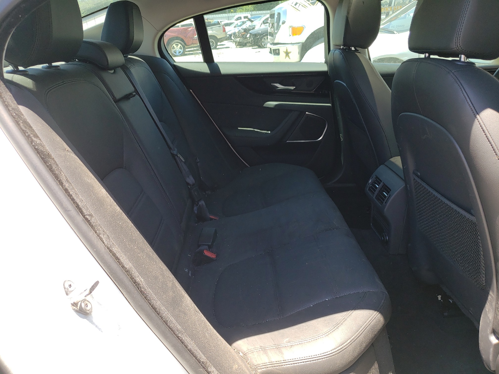 Photo 6 from auction – 2020 JAGUAR XE S with VIN SAJAE4FX7LCP60657