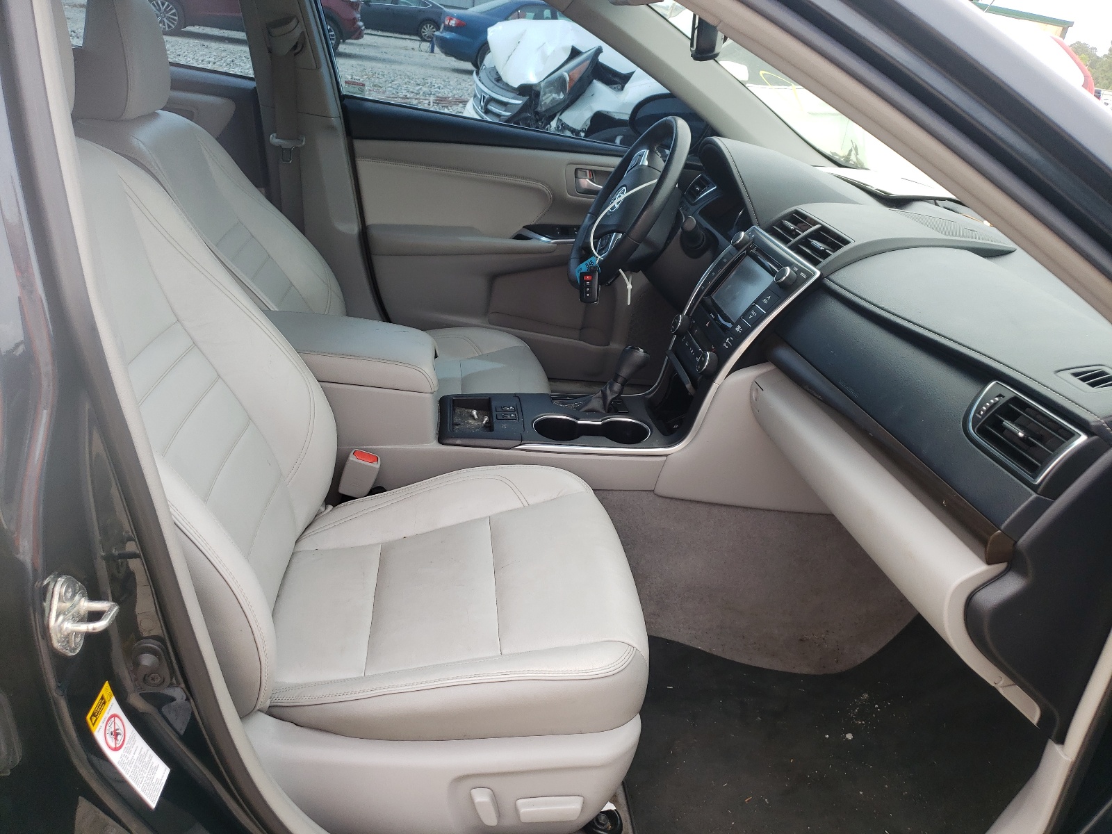 Photo 5 from auction – 2017 TOYOTA CAMRY LE with VIN 4T1BF1FK3HU776791