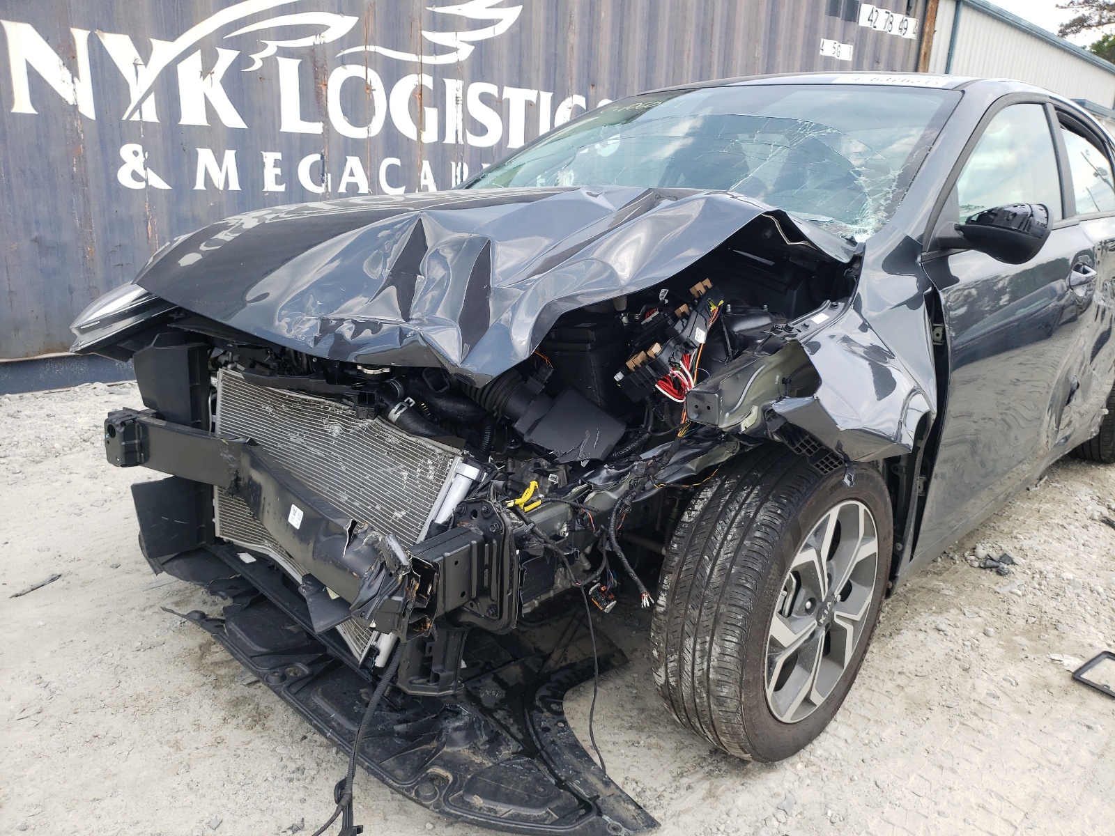 Photo 9 from auction – 2020 KIA FORTE FE with VIN 3KPF24AD4LE255677