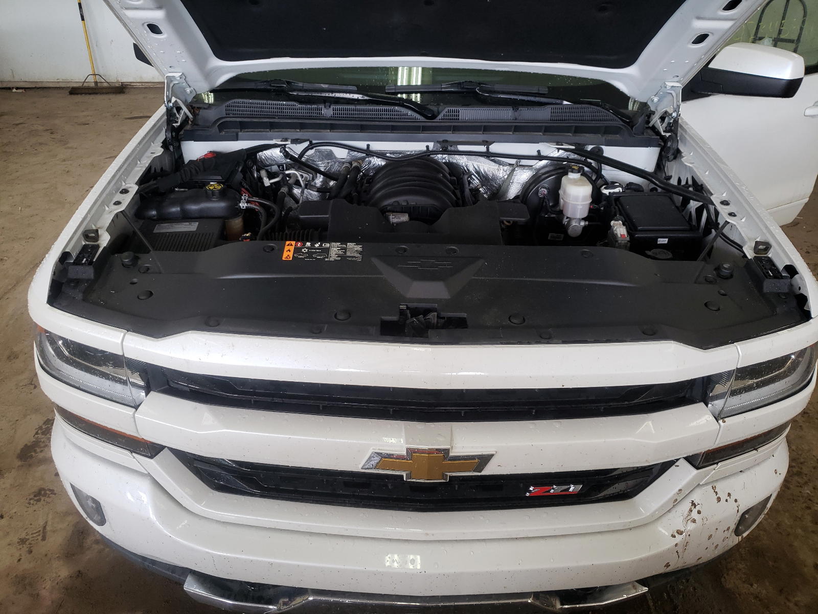 Photo 7 from auction – 2018 CHEVROLET SILVERADO with VIN 3GCUKRECXJG243797