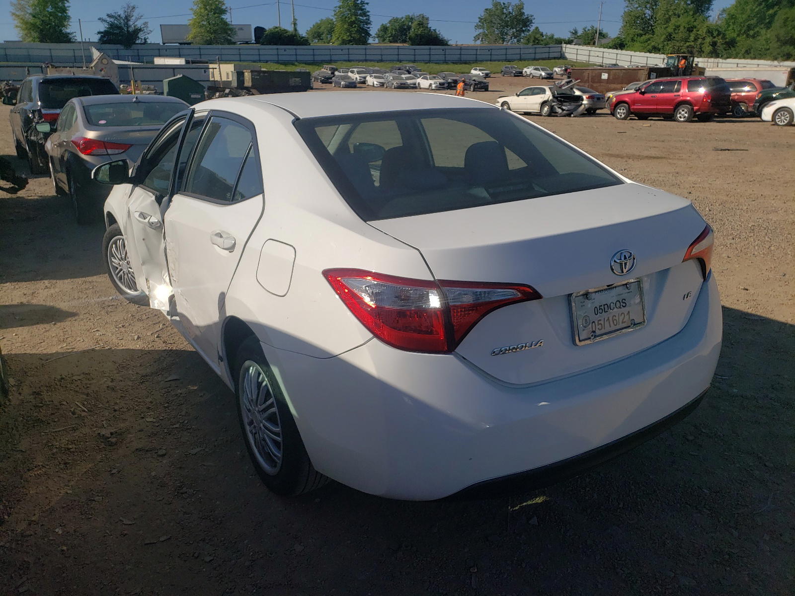 Photo 3 from auction – 2016 TOYOTA COROLLA L with VIN 5YFBURHE5GP488654