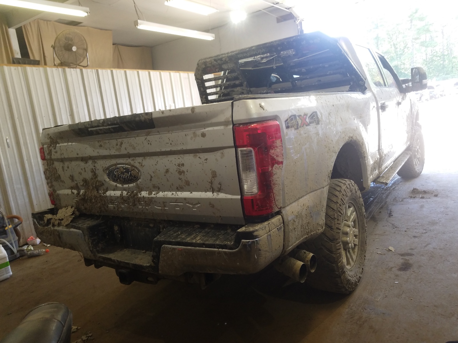 Photo 4 from auction – 2017 FORD F250 SUPER with VIN 1FT7W2BT1HEC02909