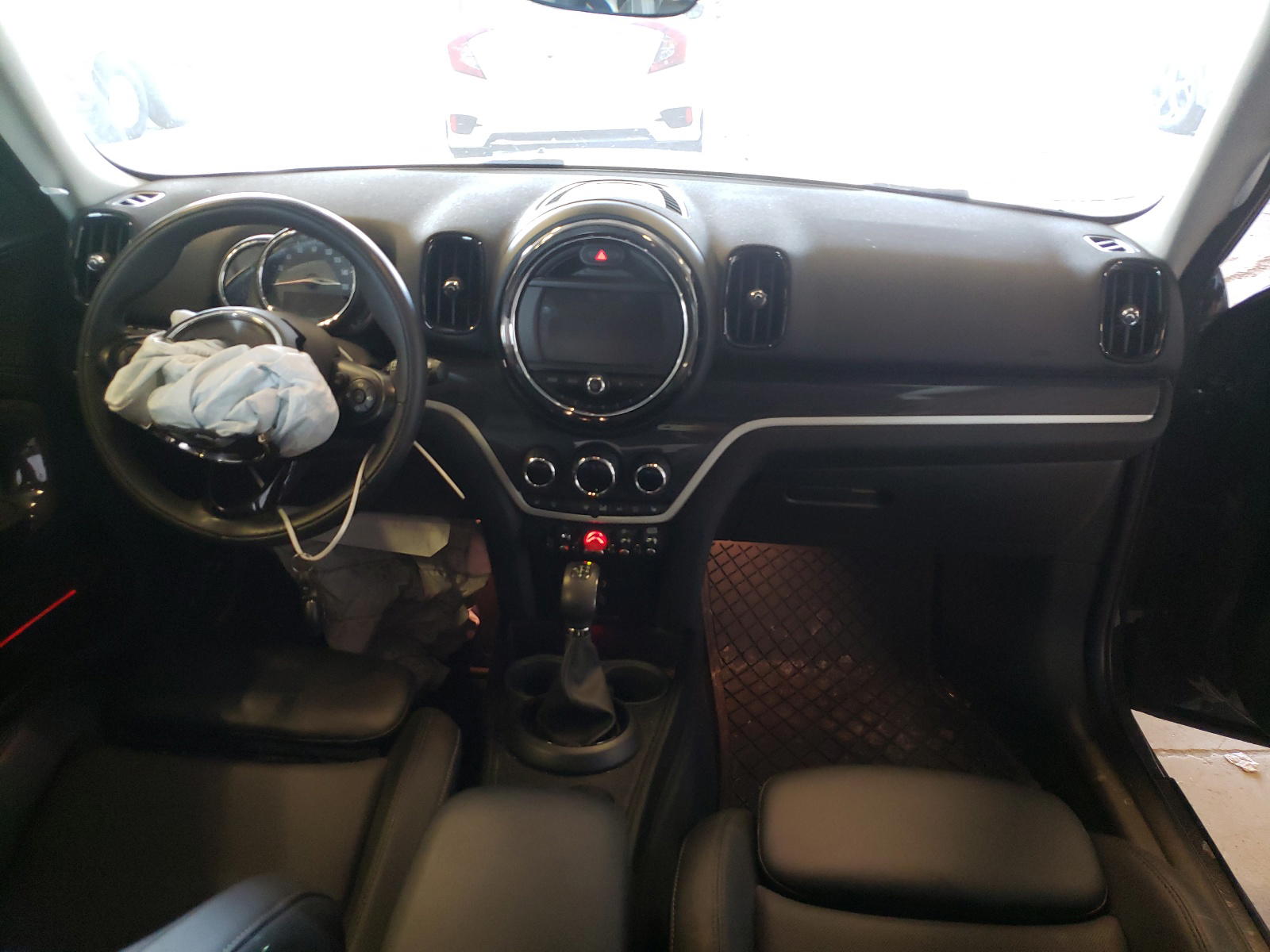 Photo 9 from auction – 2018 MINI COOPER S C with VIN WMZYT5C38J3D82424