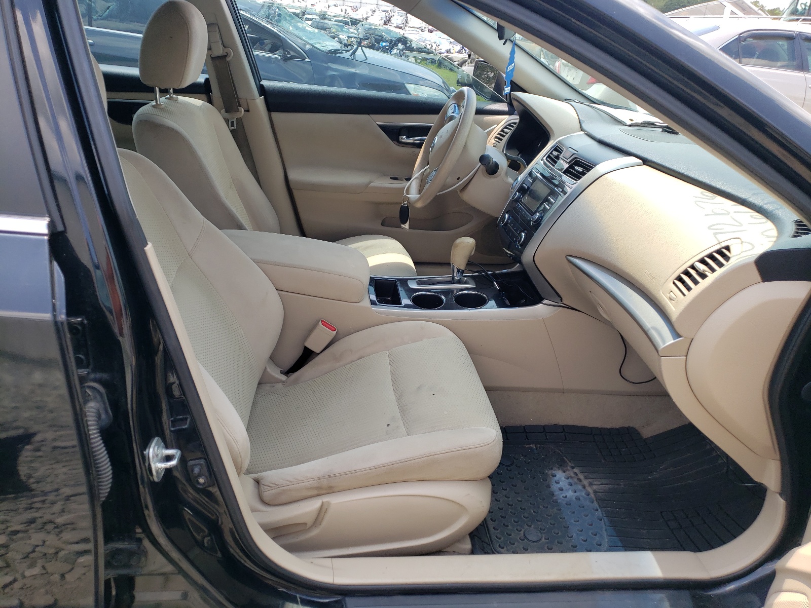 Photo 5 from auction – 2014 NISSAN ALTIMA 2.5 with VIN 1N4AL3AP6EC276641