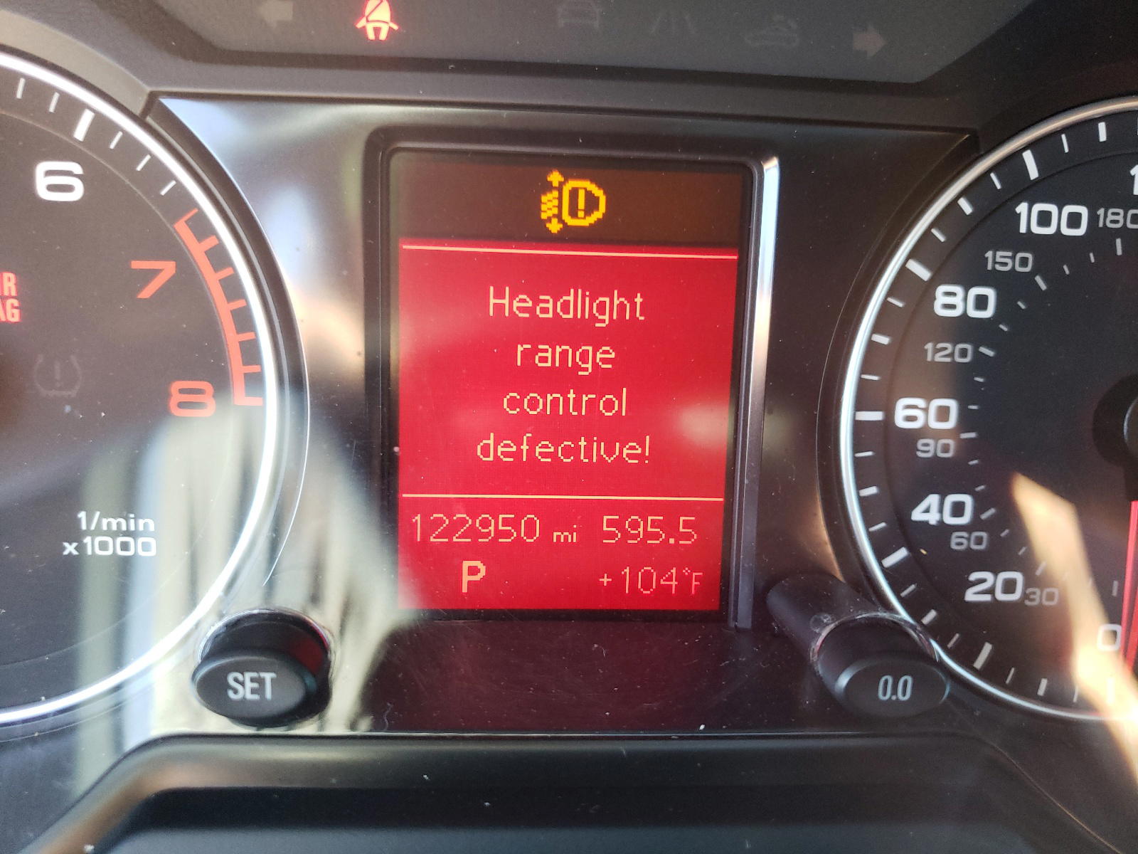Photo 8 from auction – 2011 AUDI Q5 PREMIUM with VIN WA1DKAFP7BA041402