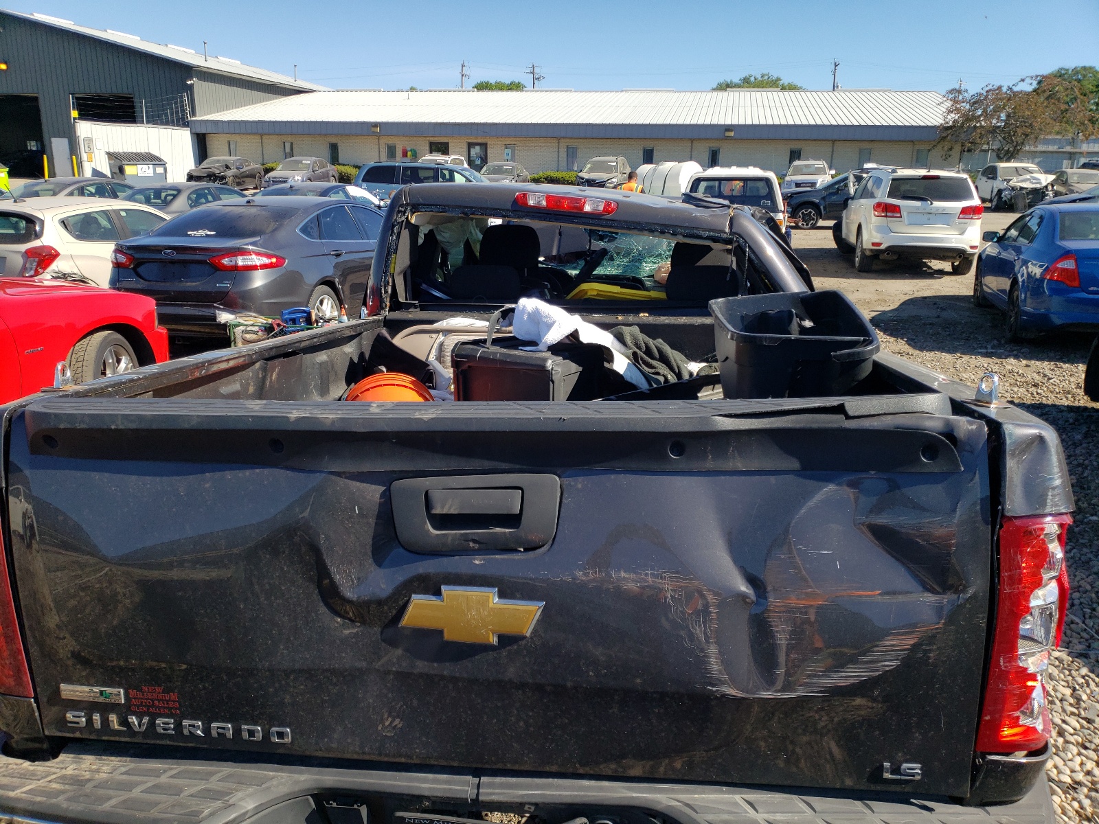 Photo 9 from auction – 2011 CHEVROLET SILVERADO with VIN 1GCRKREA8BZ441607