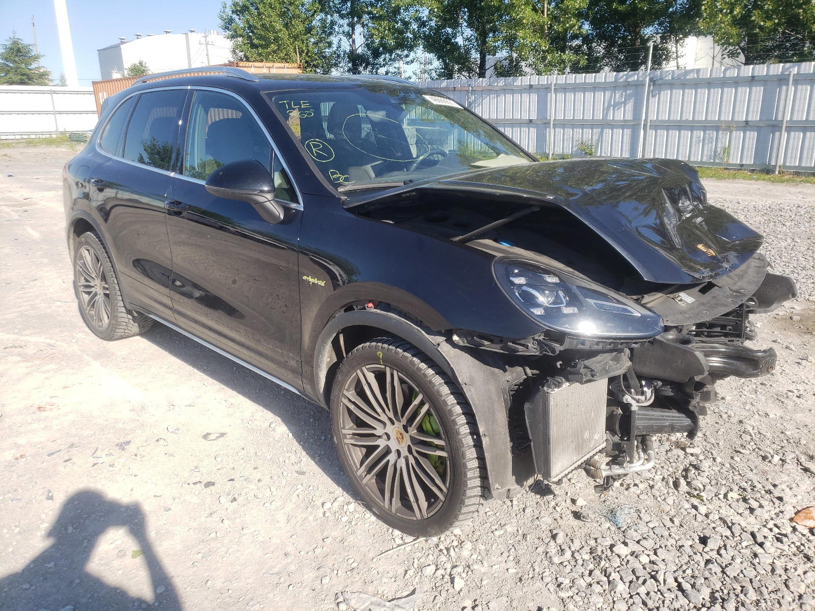 PORSCHE CAYENNE SE 2015 with VIN WP1AE2A28FLA52774 - Photo from auction