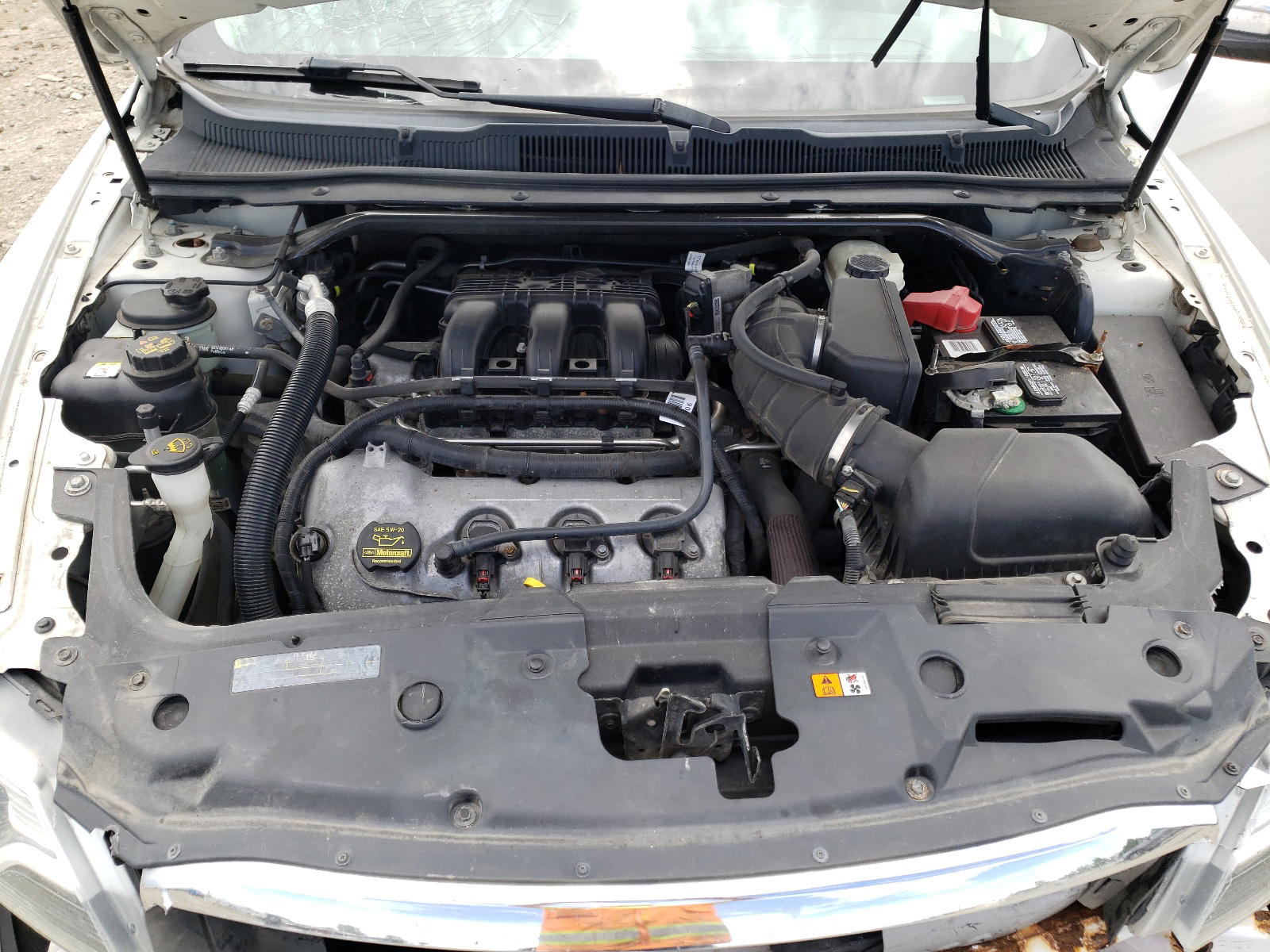Photo 7 from auction – 2010 FORD TAURUS LIM with VIN 1FAHP2FW8AG139796
