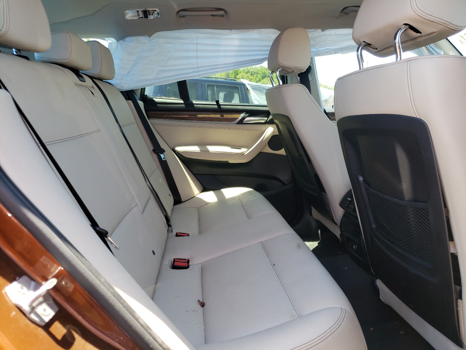 Photo 6 from auction – 2017 BMW X3 XDRIVE2 with VIN 5UXWX9C57H0D95597